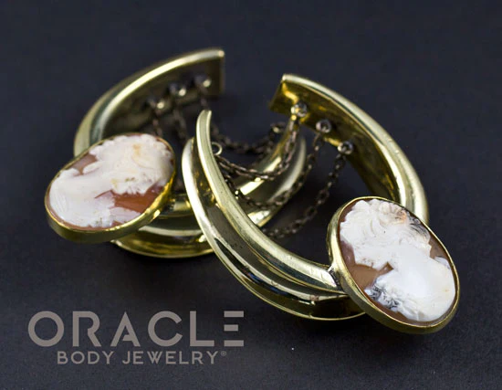 1-1/2" (38mm) Brass Saddles with Chains and Cameos - Image 3