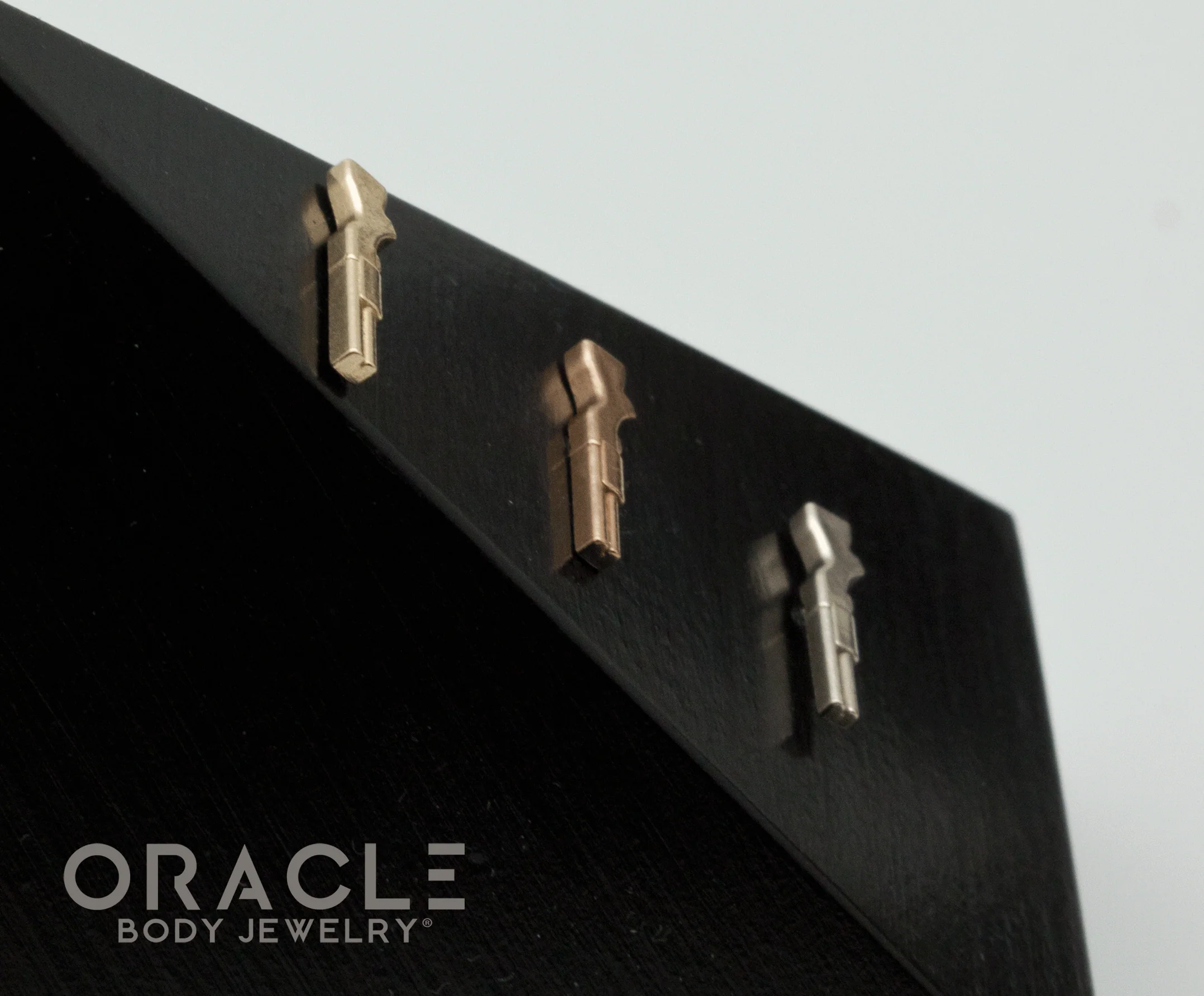 14k Gold Boomstick Threadless End - Image 3