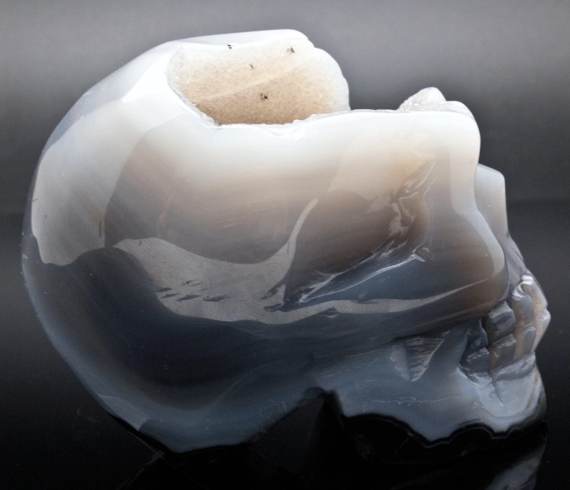 Druzy Agate Skull Carving - Image 3