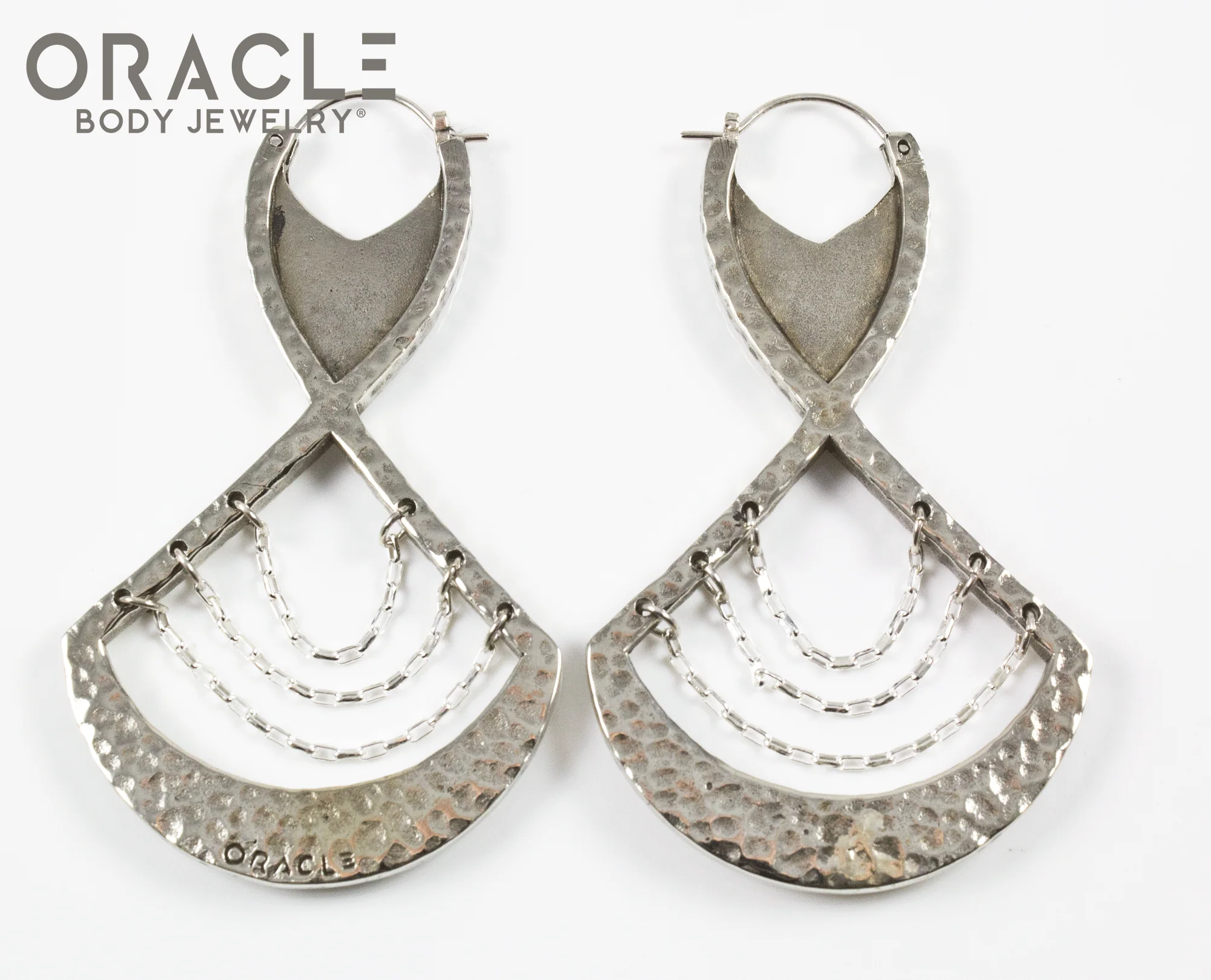 Dulcet in White Brass with Chains