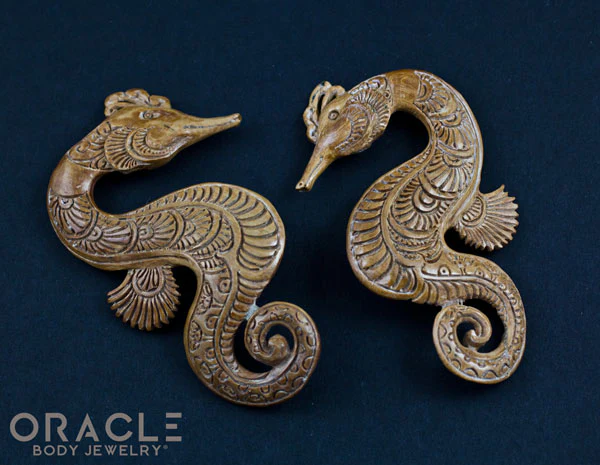1" (25.4mm) Fossilized Mammoth Ivory Seahorse - Image 2