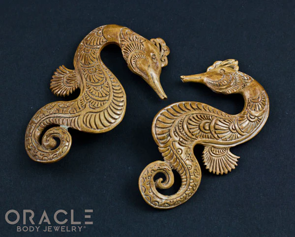 1" (25.4mm) Fossilized Mammoth Ivory Seahorse - Image 3