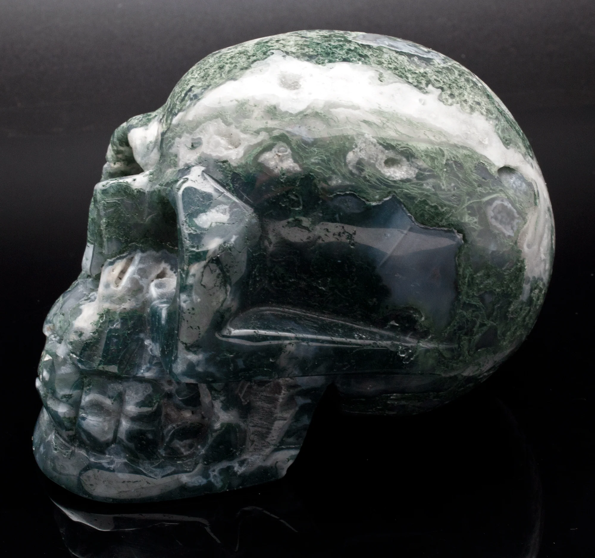 Moss Agate Carved Skull - Image 3