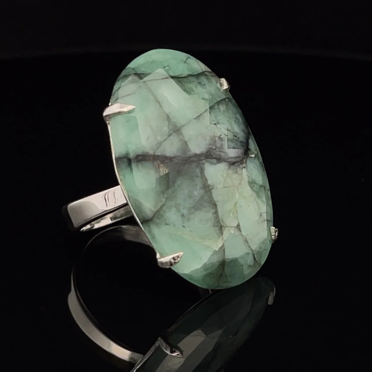 Sterling Silver Emerald Ring Size 8 - Image 2