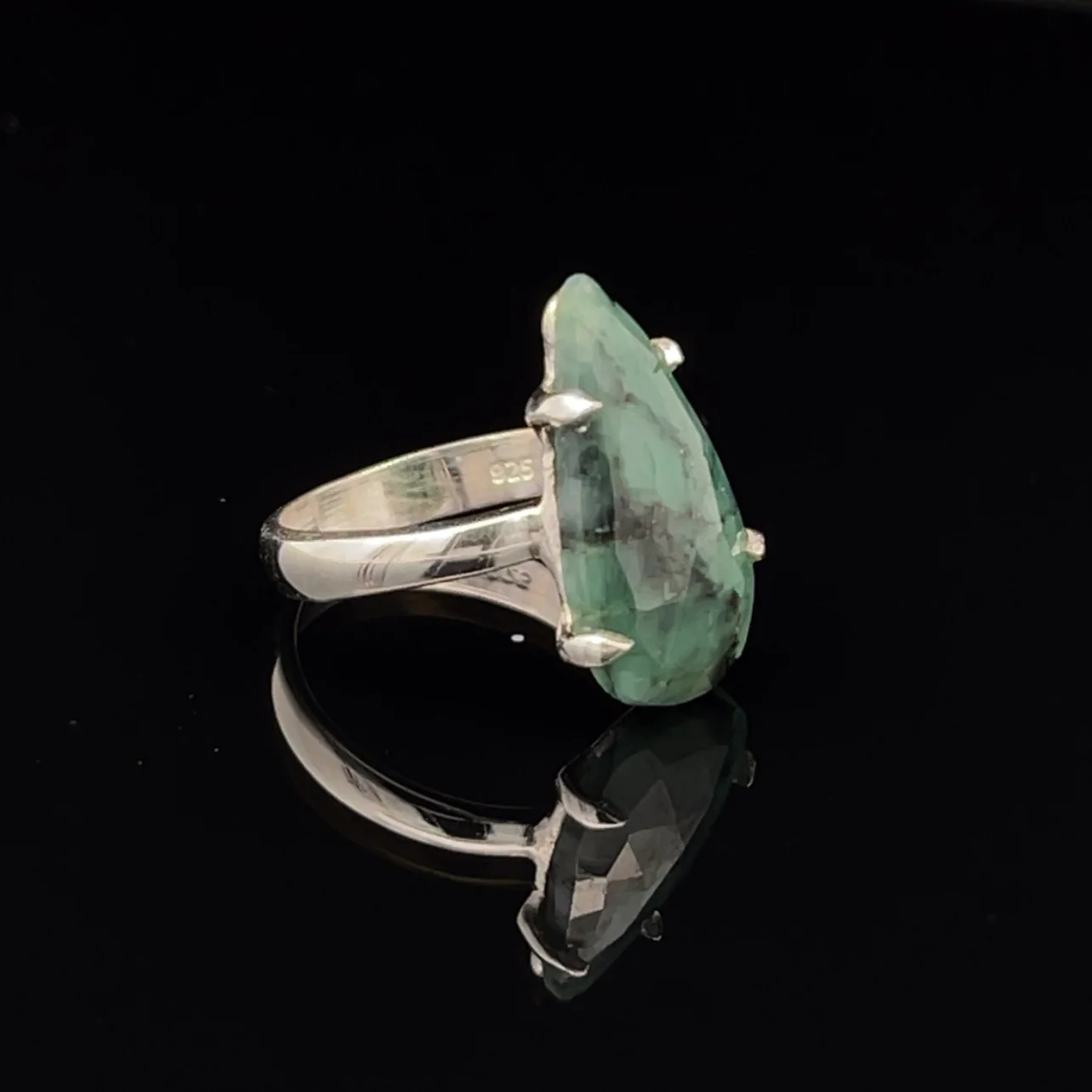 Sterling Silver Emerald Ring Size 5 - Image 2