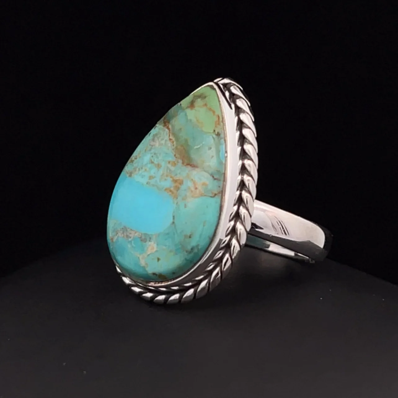 Sterling Silver Kingman Turquoise Ring Size 7 - Image 3