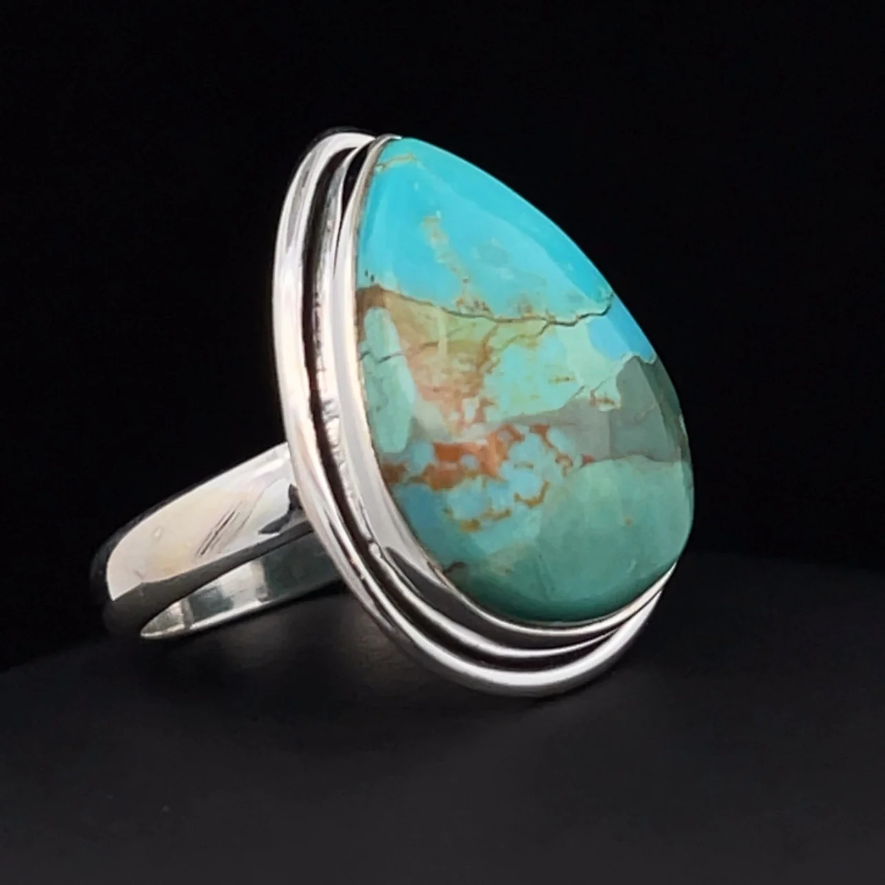 Sterling Silver Kingman Turquoise Ring Size 7 - Image 2