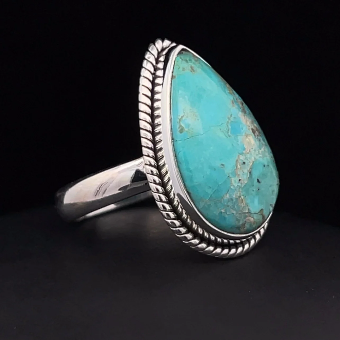 Sterling Silver Kingman Turquoise Ring Size 7 - Image 2