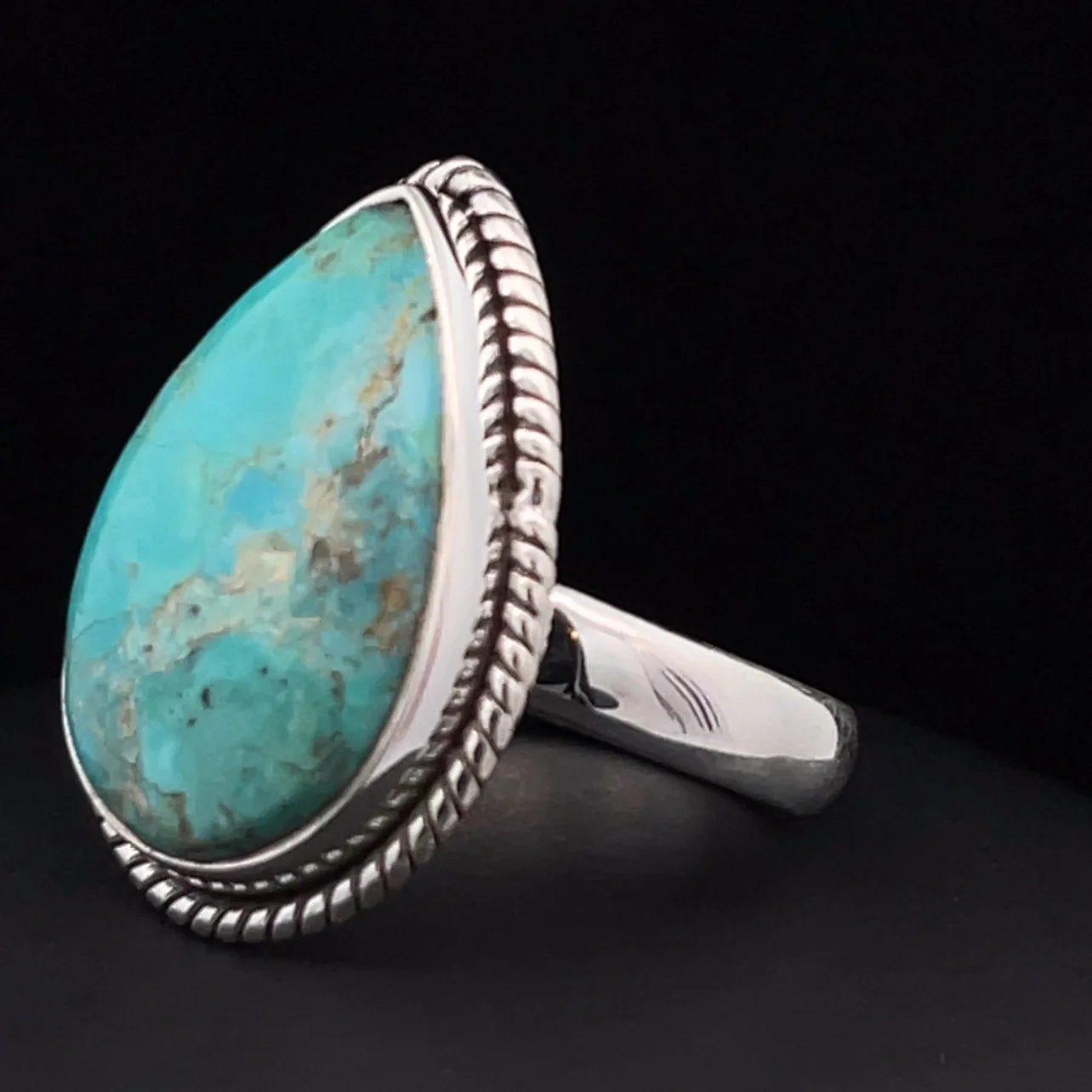 Sterling Silver Kingman Turquoise Ring Size 7 - Image 3