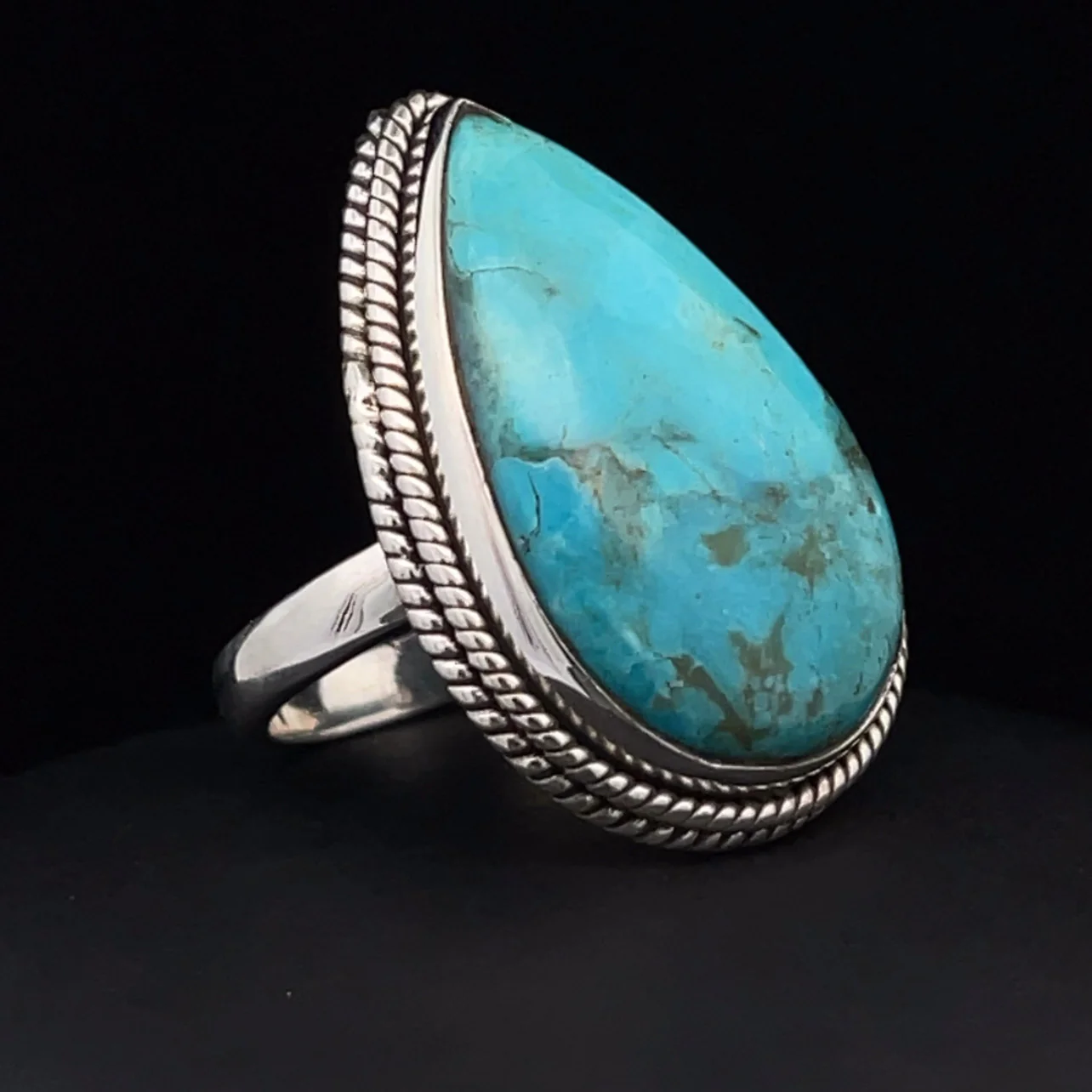 Sterling Silver Kingman Turquoise Ring Size 7 - Image 2