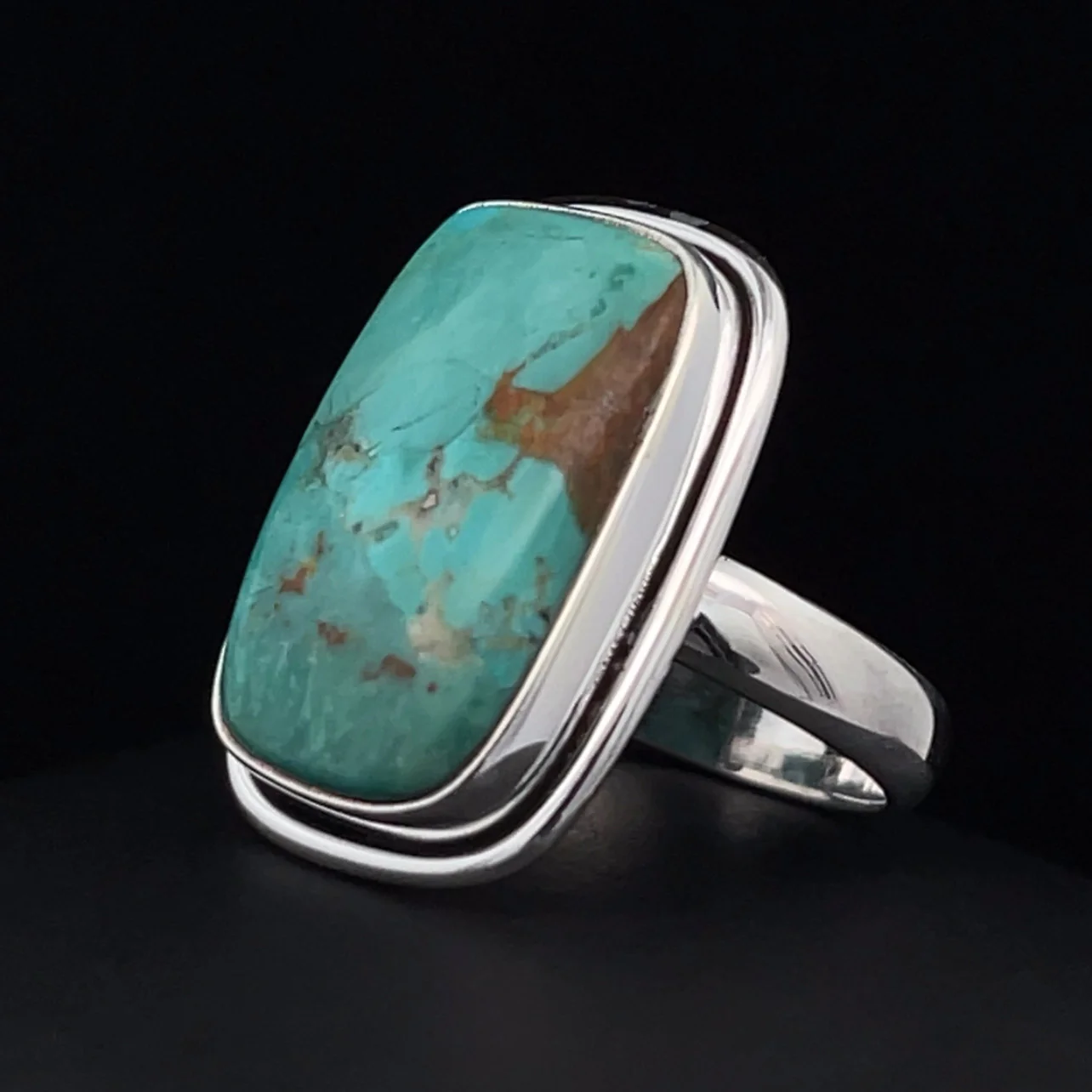 Sterling Silver Kingman Turquoise Ring Size 7 - Image 3
