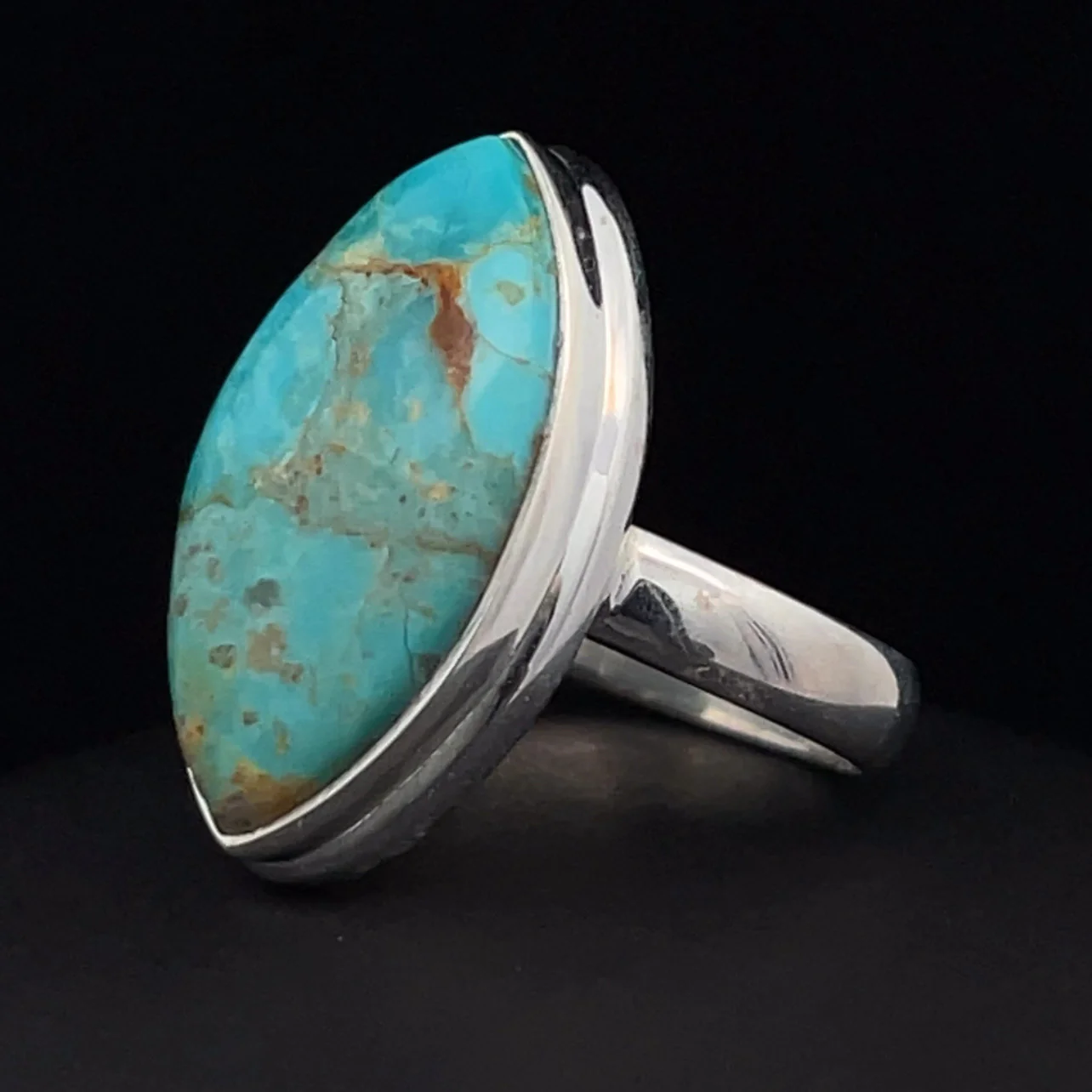 Sterling Silver Kingman Turquoise Ring Size 7 - Image 3