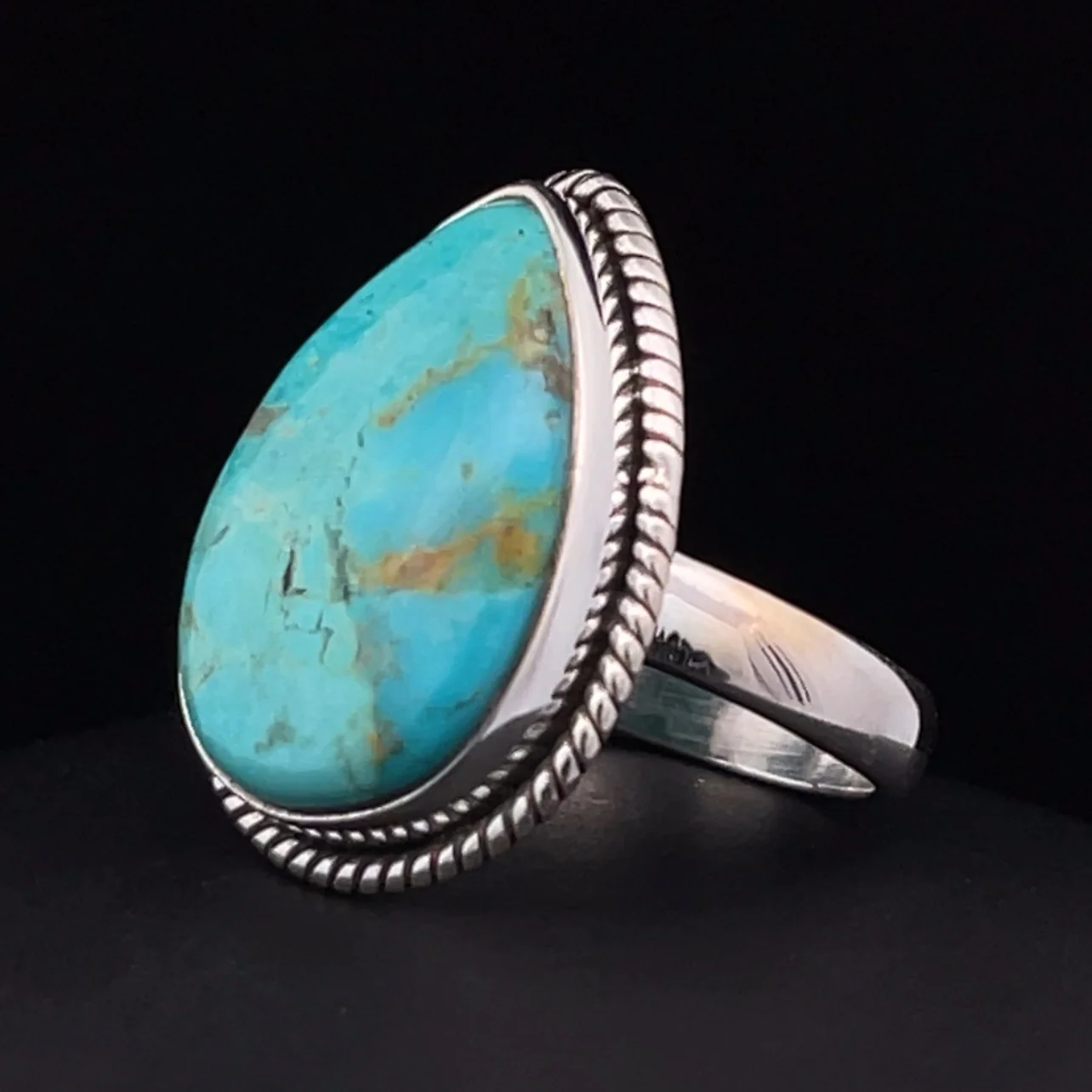 Sterling Silver Kingman Turquoise Ring Size 7 - Image 3