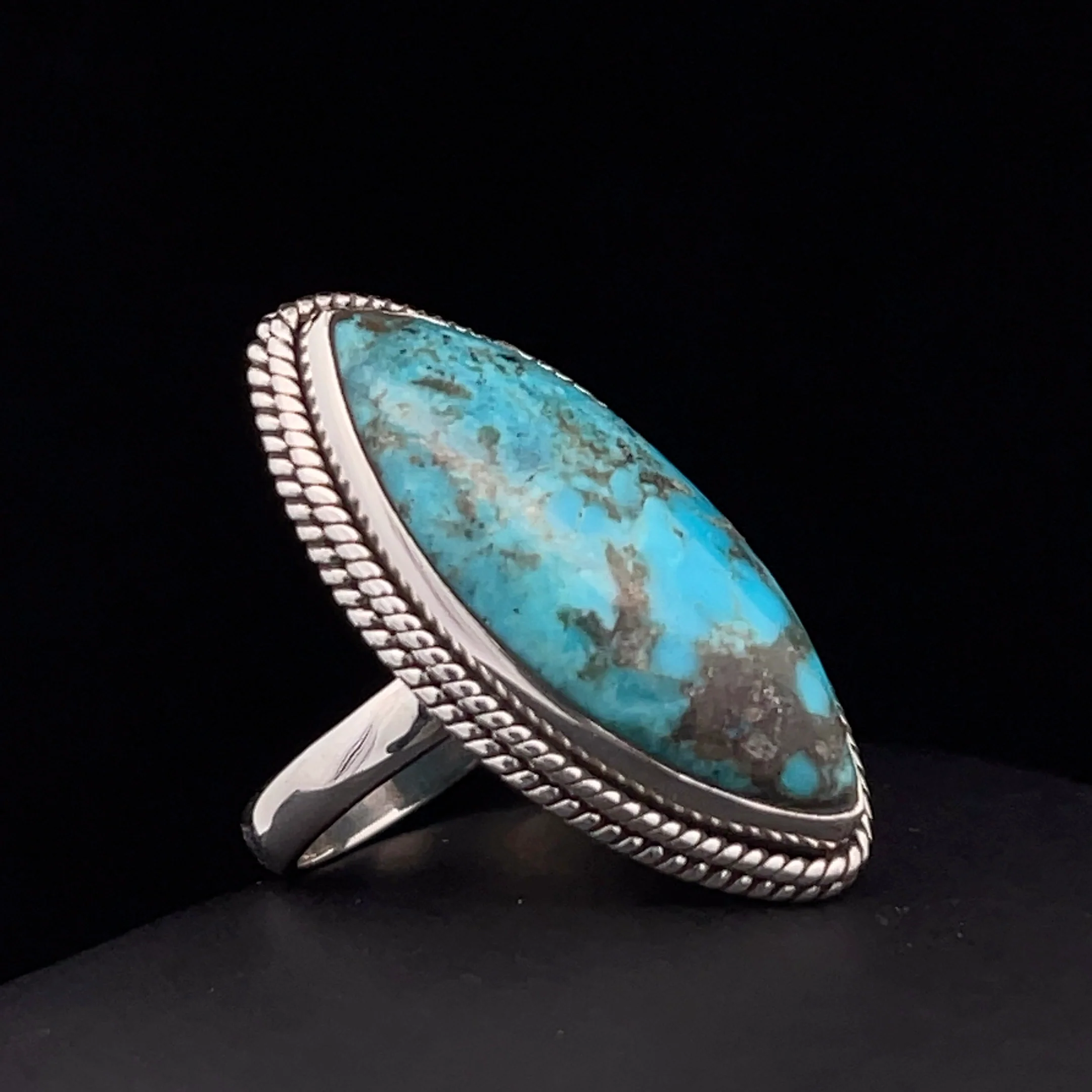 Sterling Silver Kingman Turquoise Ring Size 7 - Image 2