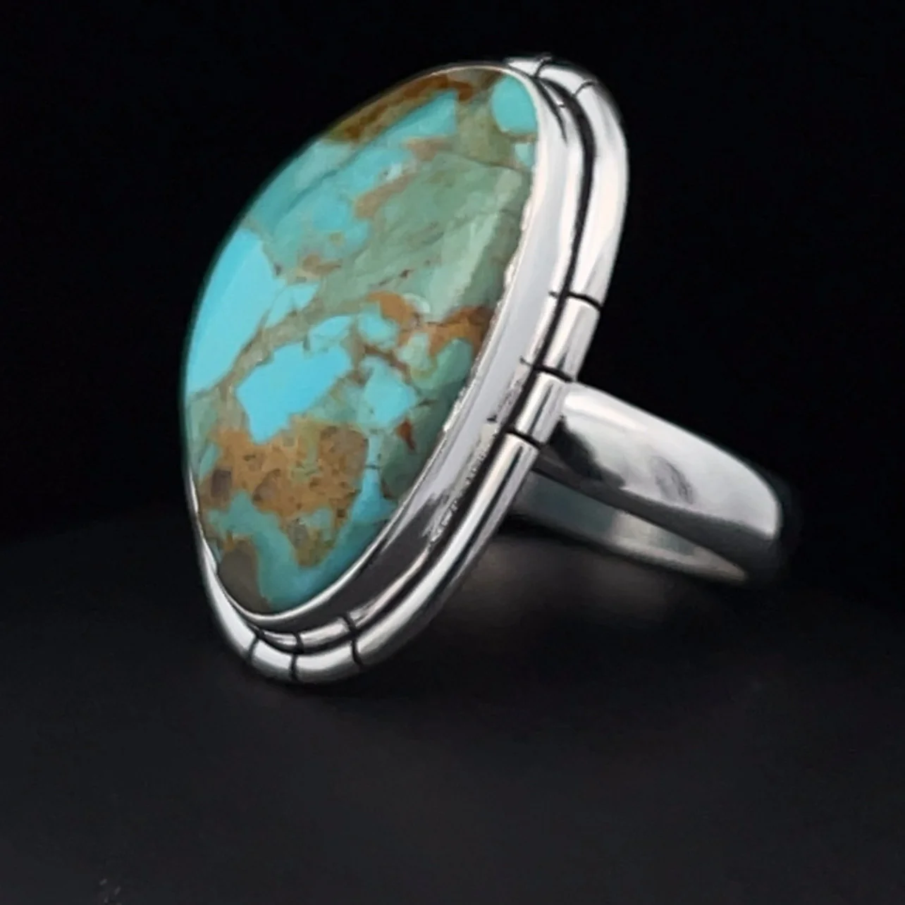Sterling Silver Kingman Turquoise Ring Size 8 - Image 3