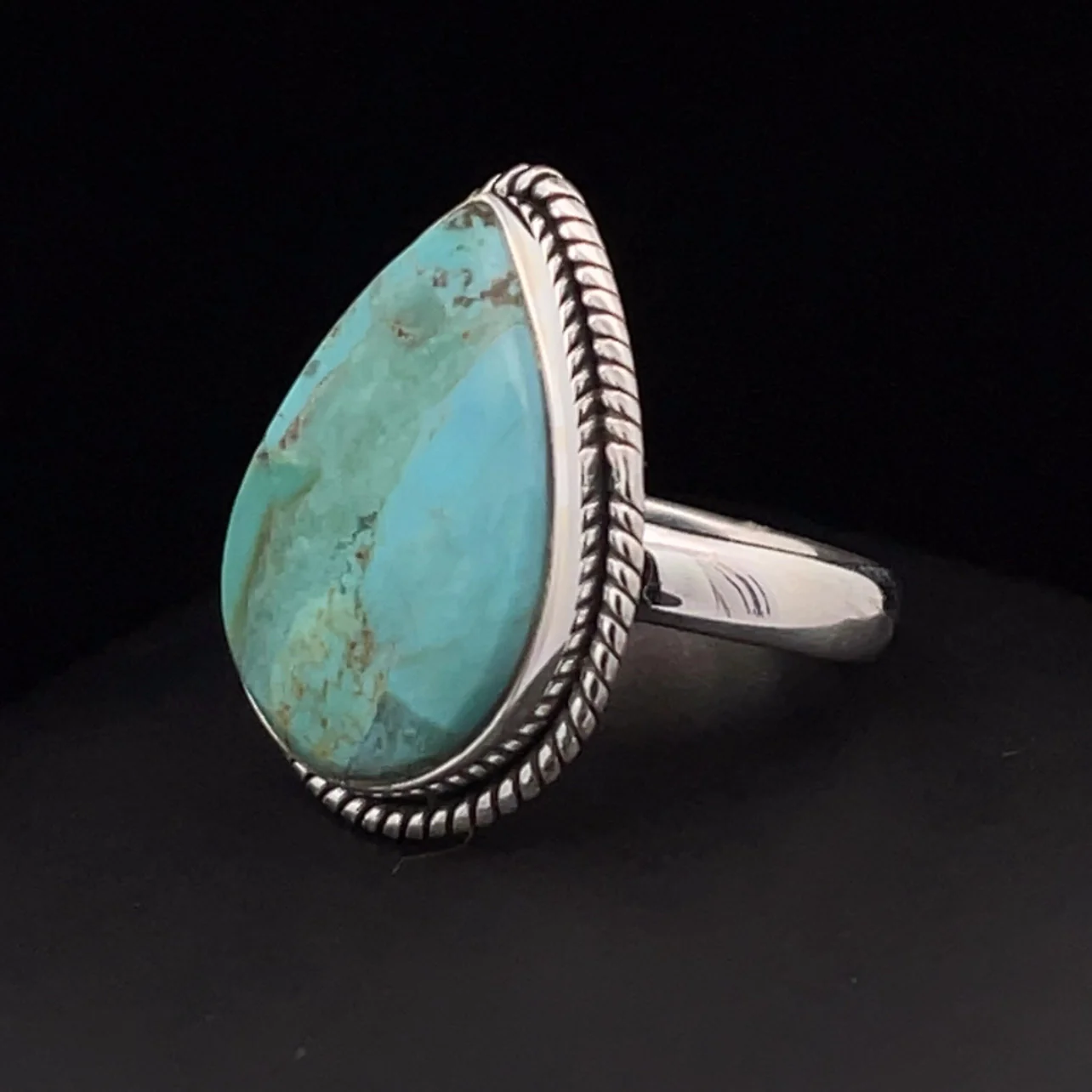 Sterling Silver Kingman Turquoise Ring Size 8 - Image 2