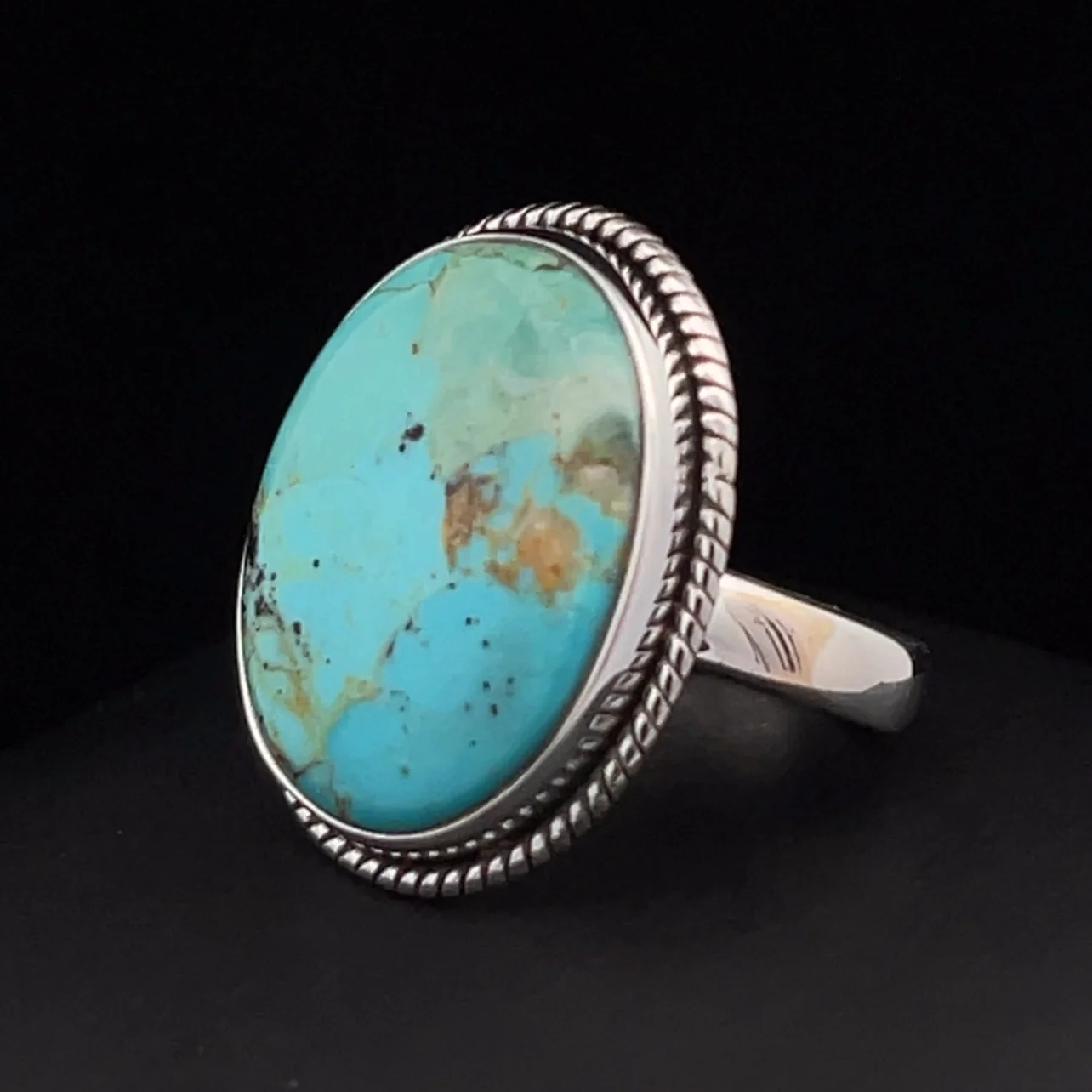 Sterling Silver Kingman Turquoise Ring Size 8 - Image 3