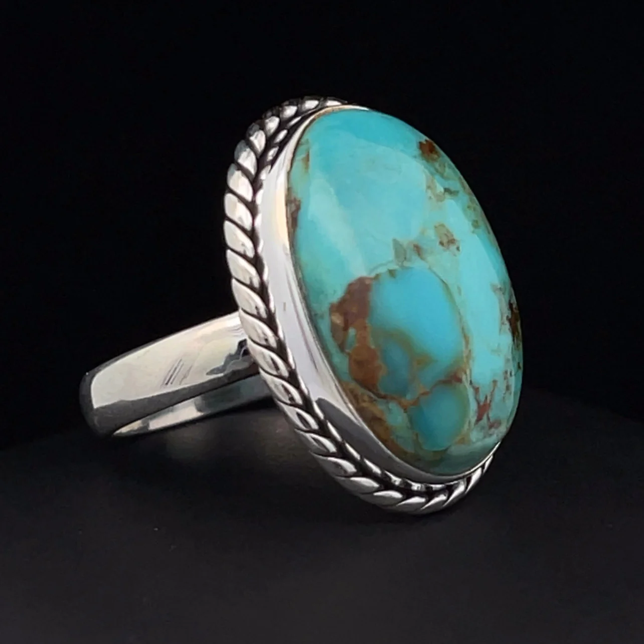 Sterling Silver Kingman Turquoise Ring Size 8 - Image 2