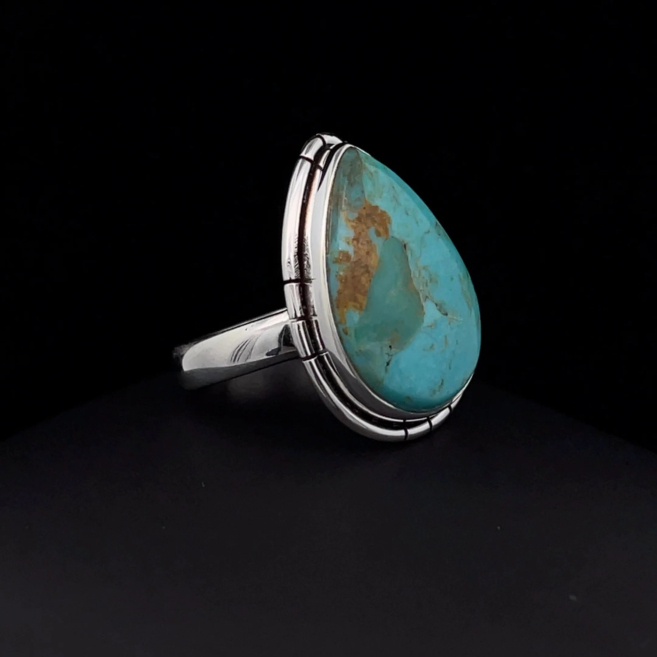 Sterling Silver Kingman Turquoise Ring Size 7 - Image 2