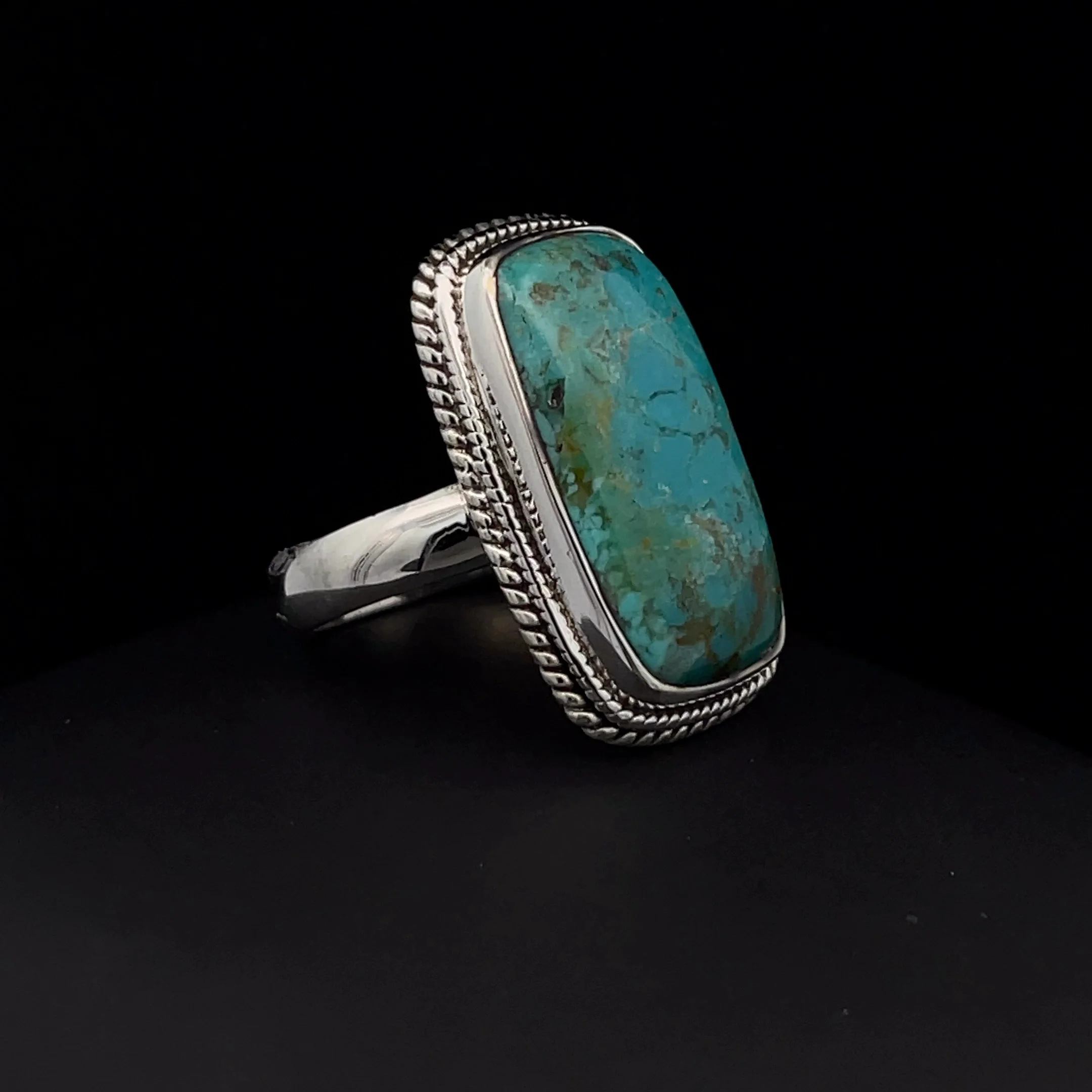 Sterling Silver Kingman Turquoise Ring Size 7 - Image 2