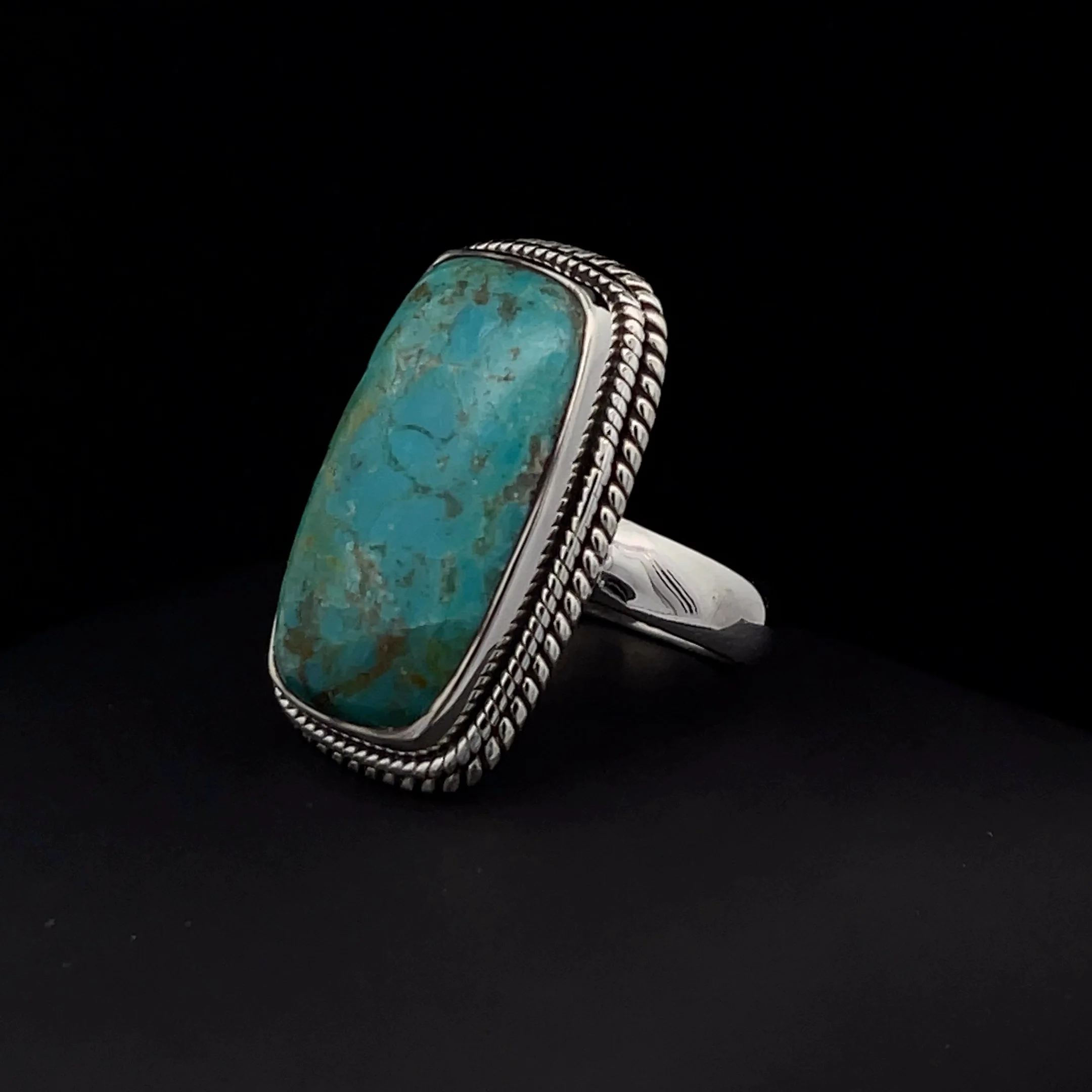 Sterling Silver Kingman Turquoise Ring Size 7 - Image 3