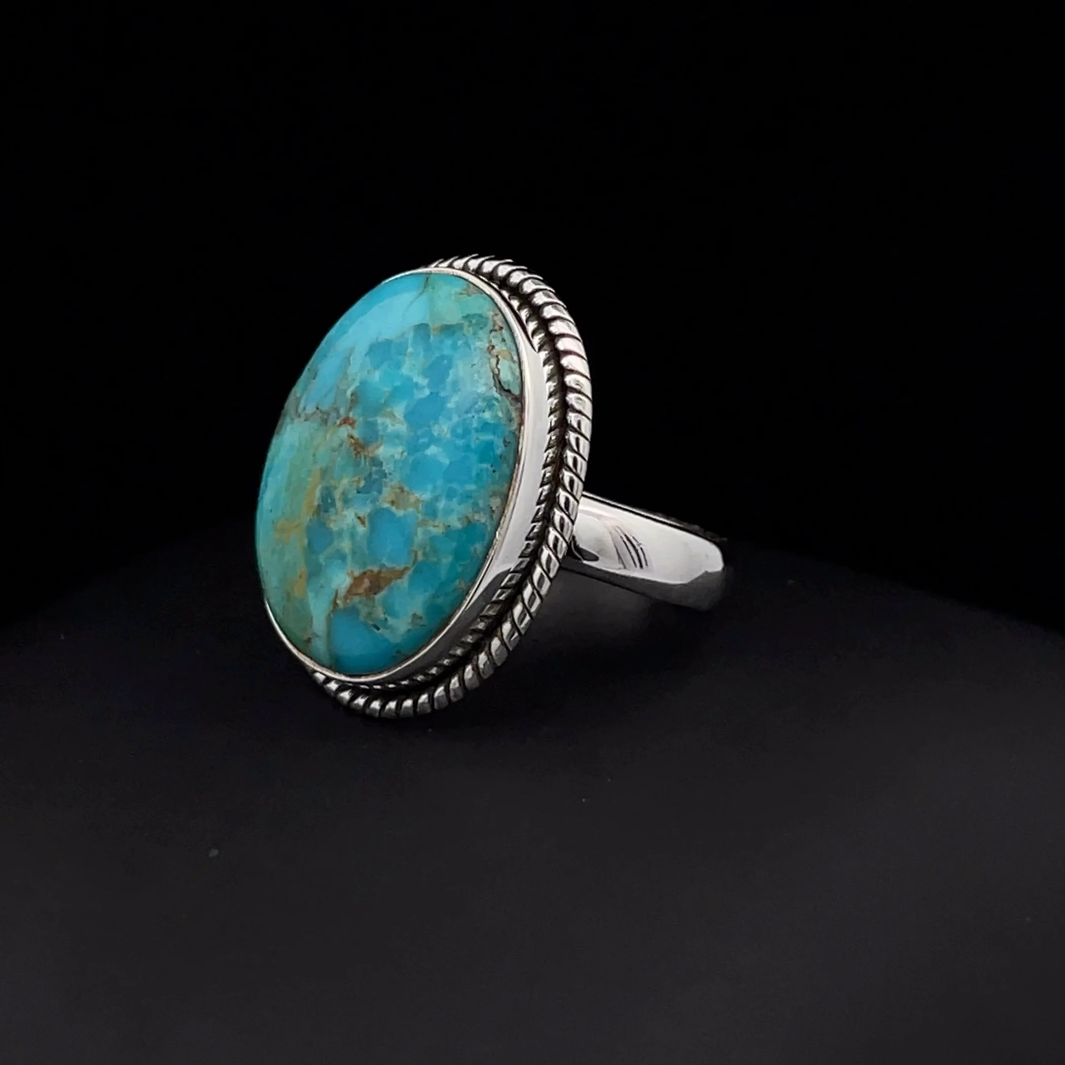 Sterling Silver Kingman Turquoise Ring Size 7 - Image 3