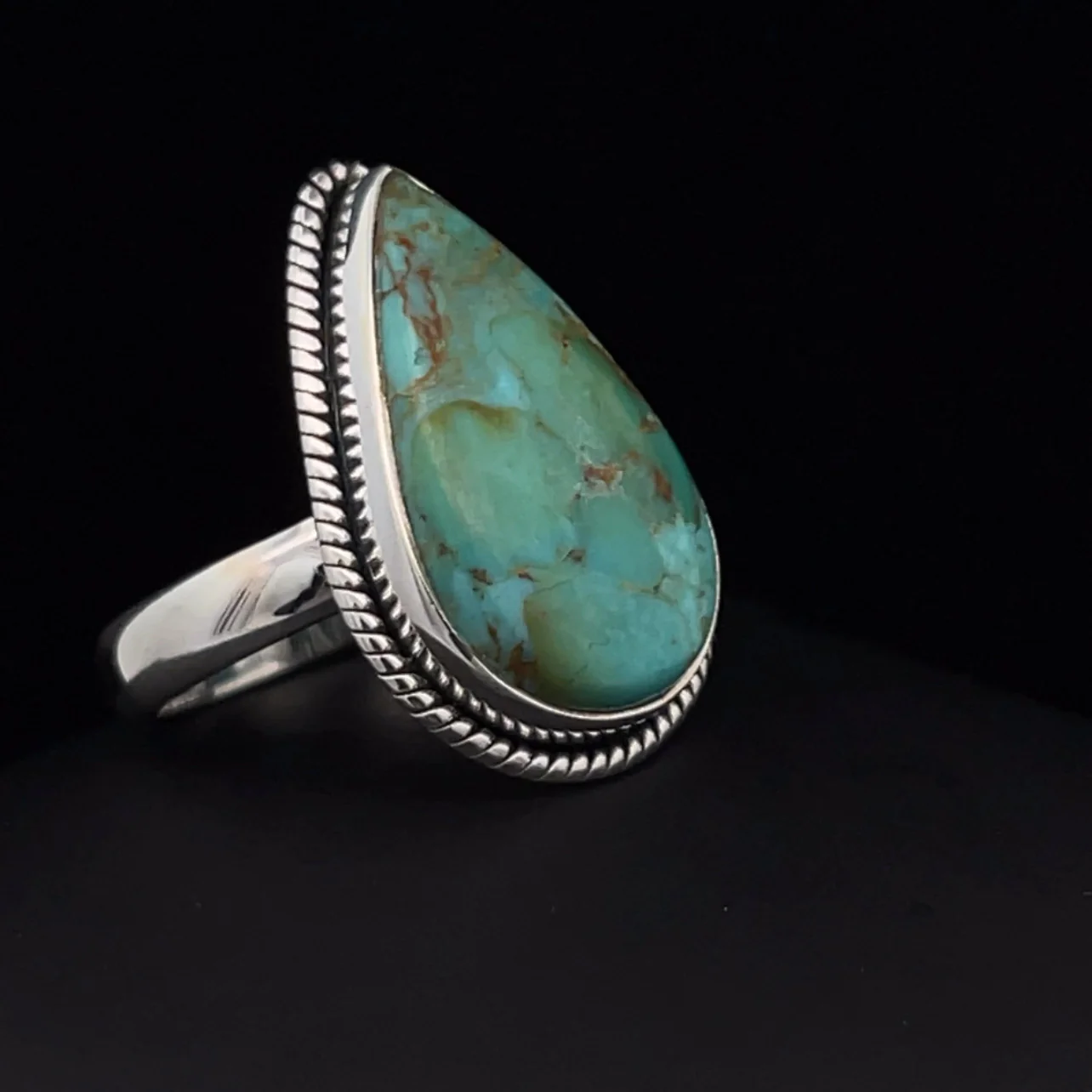 Sterling Silver Kingman Turquoise Ring Size 7 - Image 2