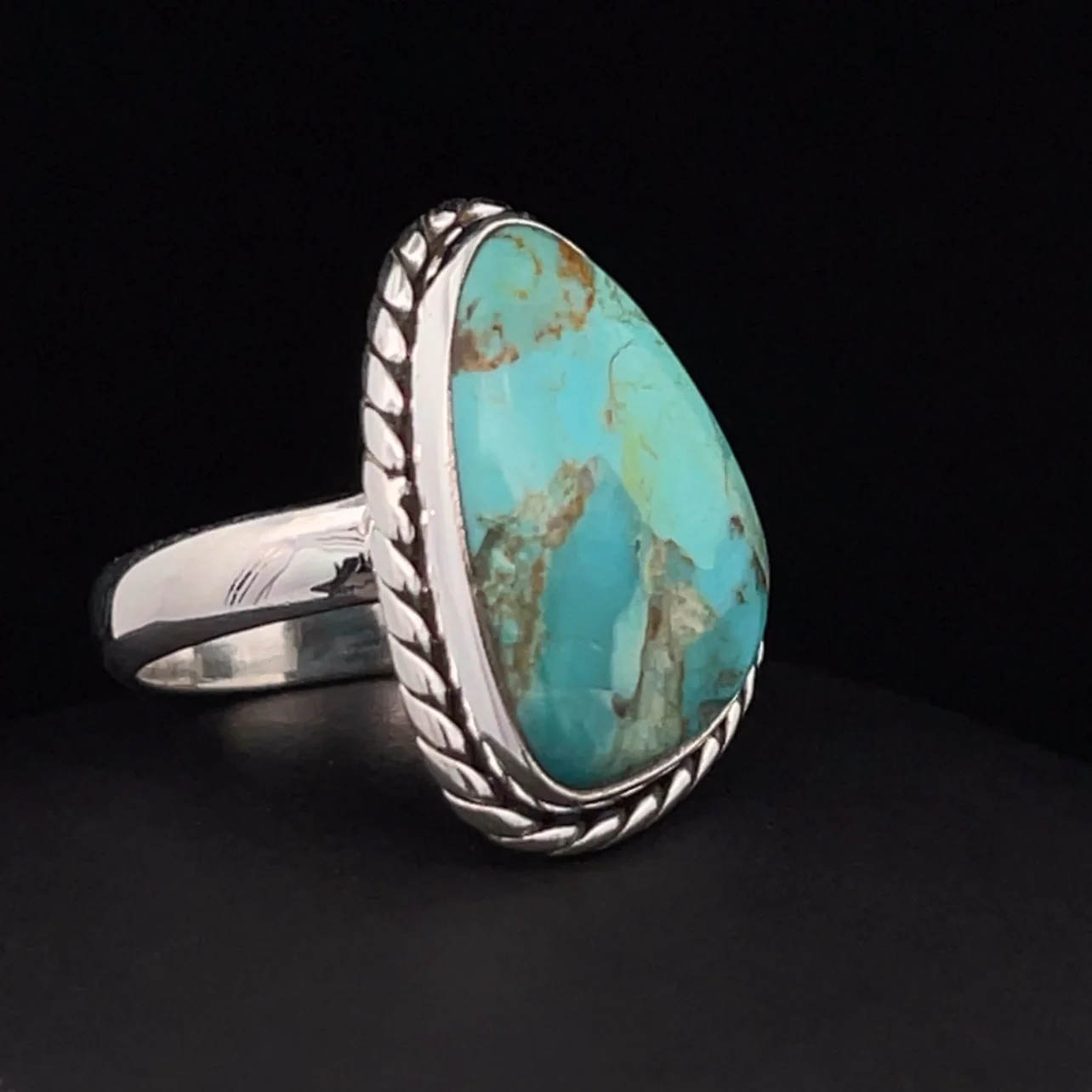 Sterling Silver Kingman Turquoise Ring Size 6.5 - Image 2
