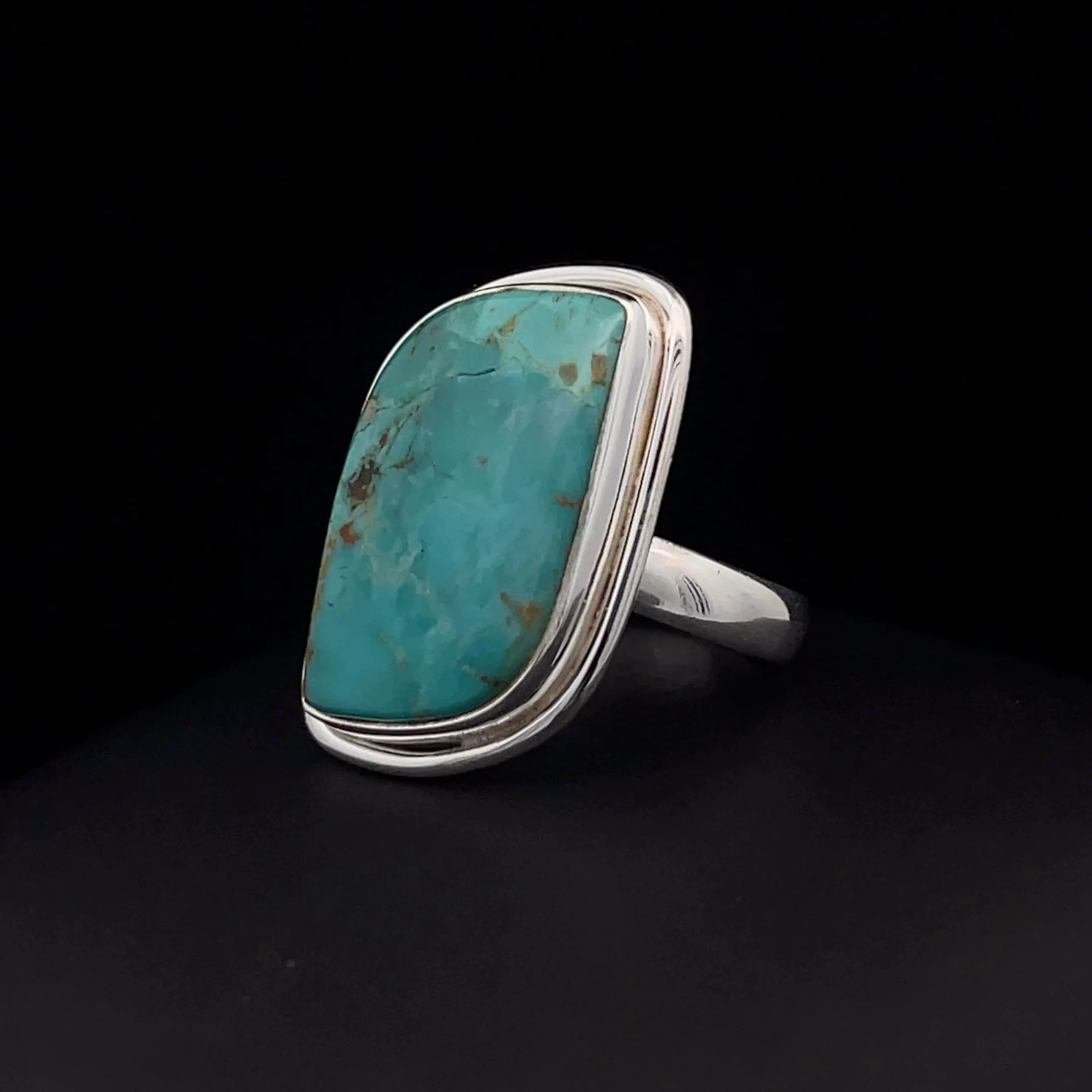 Sterling Silver Kingman Turquoise Ring Size 7 - Image 3