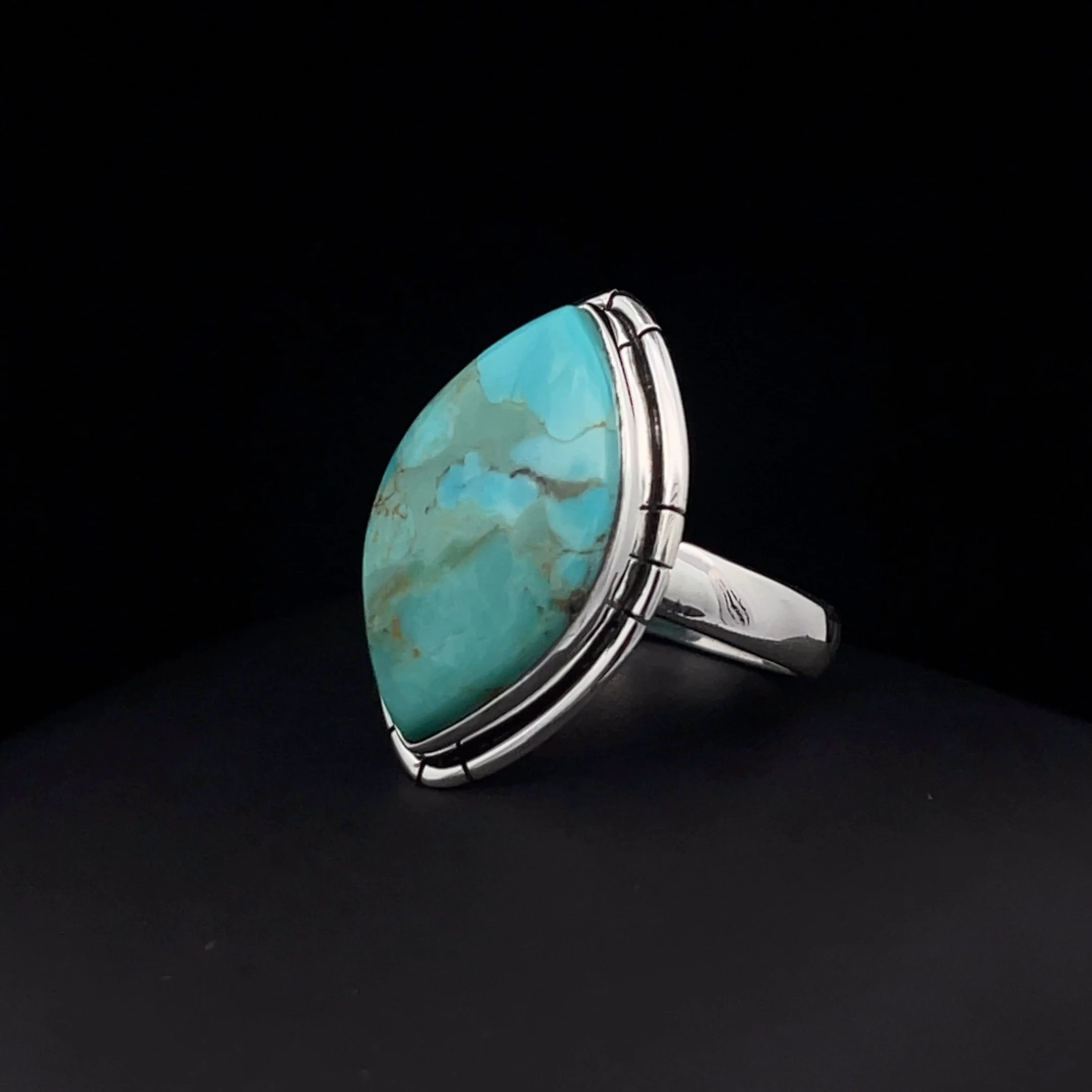Sterling Silver Kingman Turquoise Ring Size 7 - Image 6