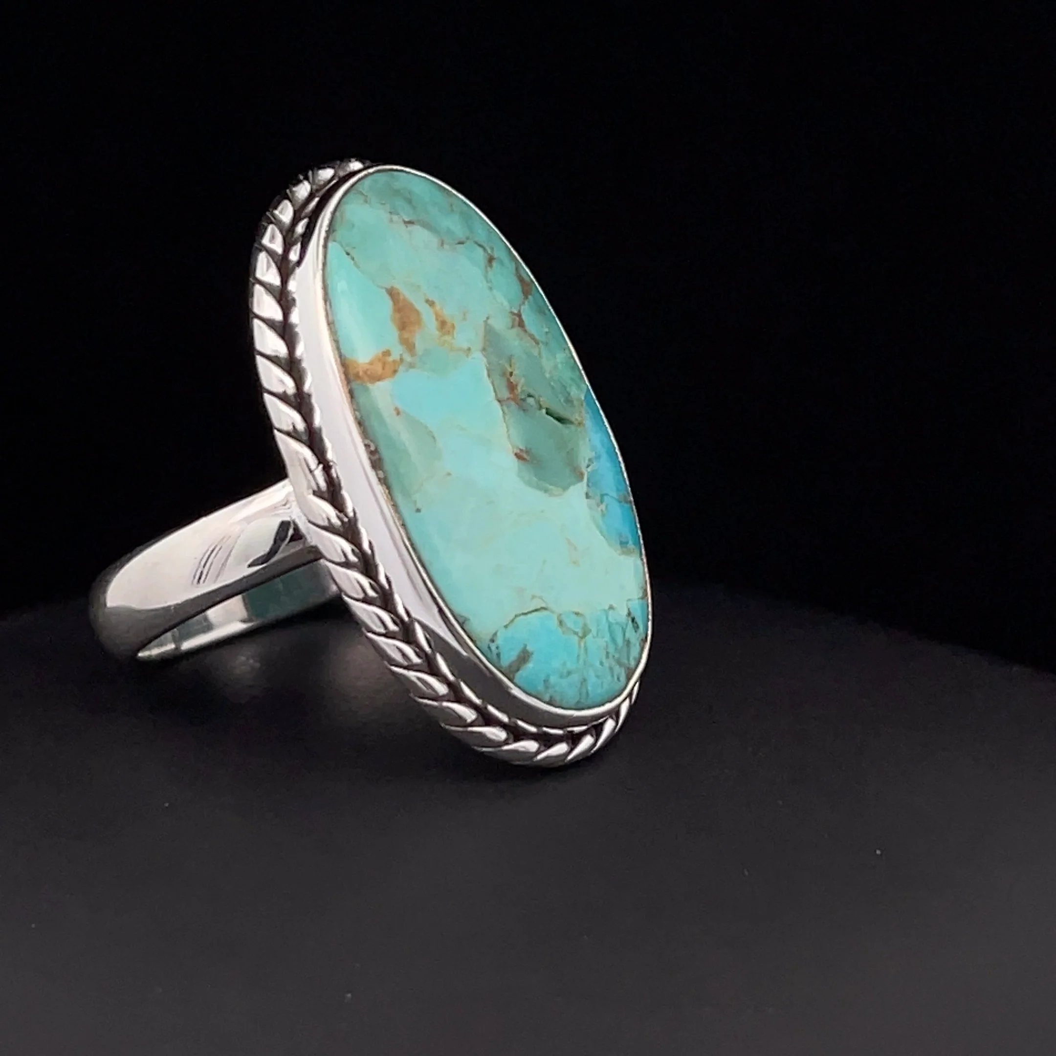 Sterling Silver Kingman Turquoise Ring Size 7 - Image 2