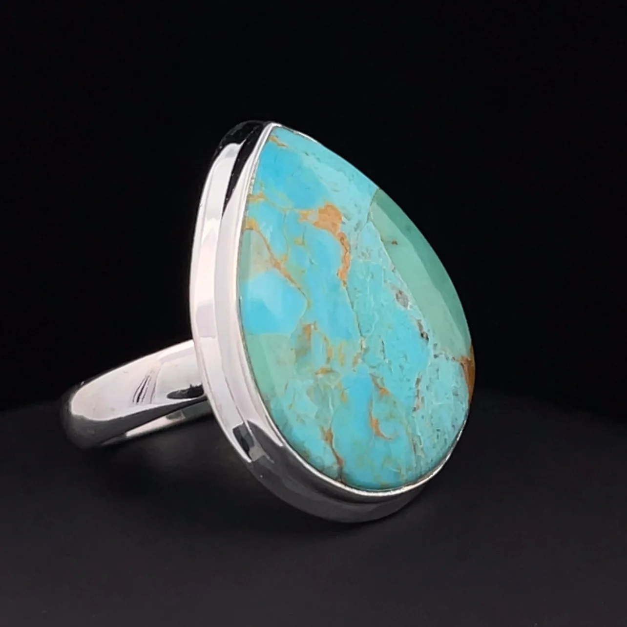 Sterling Silver Kingman Turquoise Ring Size 7 - Image 2