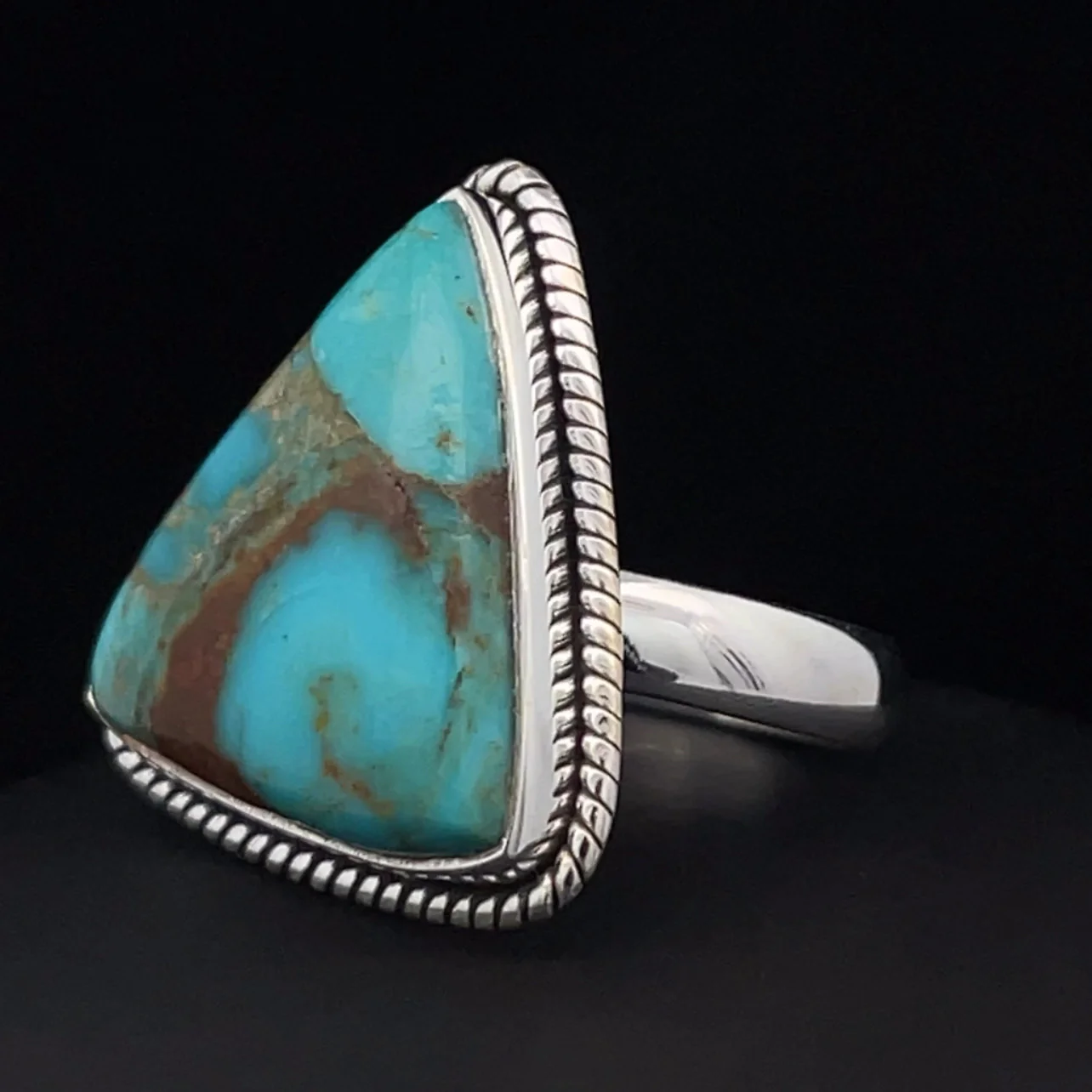 Sterling Silver Kingman Turquoise Ring Size 7 - Image 3
