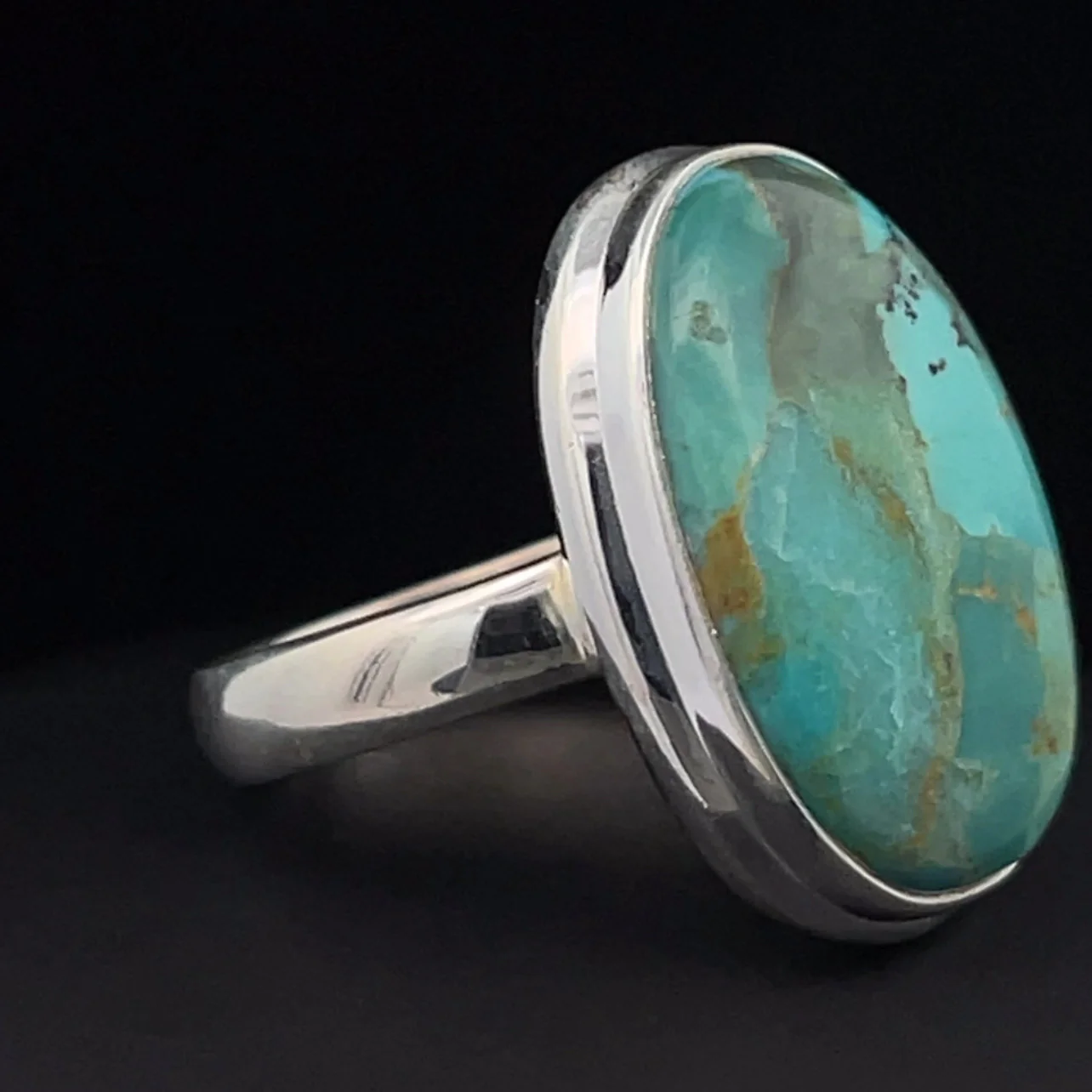 Sterling Silver Kingman Turquoise Ring Size 7 - Image 2