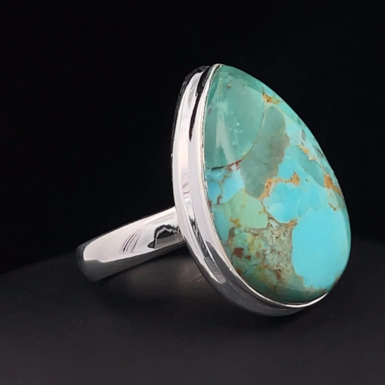 Sterling Silver Kingman Turquoise Ring Size 7 - Image 2
