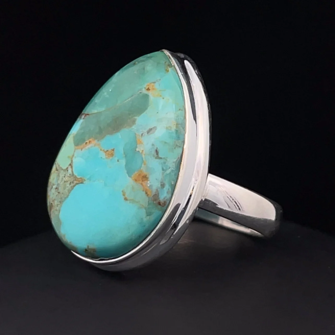 Sterling Silver Kingman Turquoise Ring Size 7 - Image 3