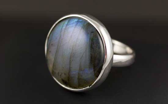 Sterling Silver Labradorite Ring Size 7 - Image 2