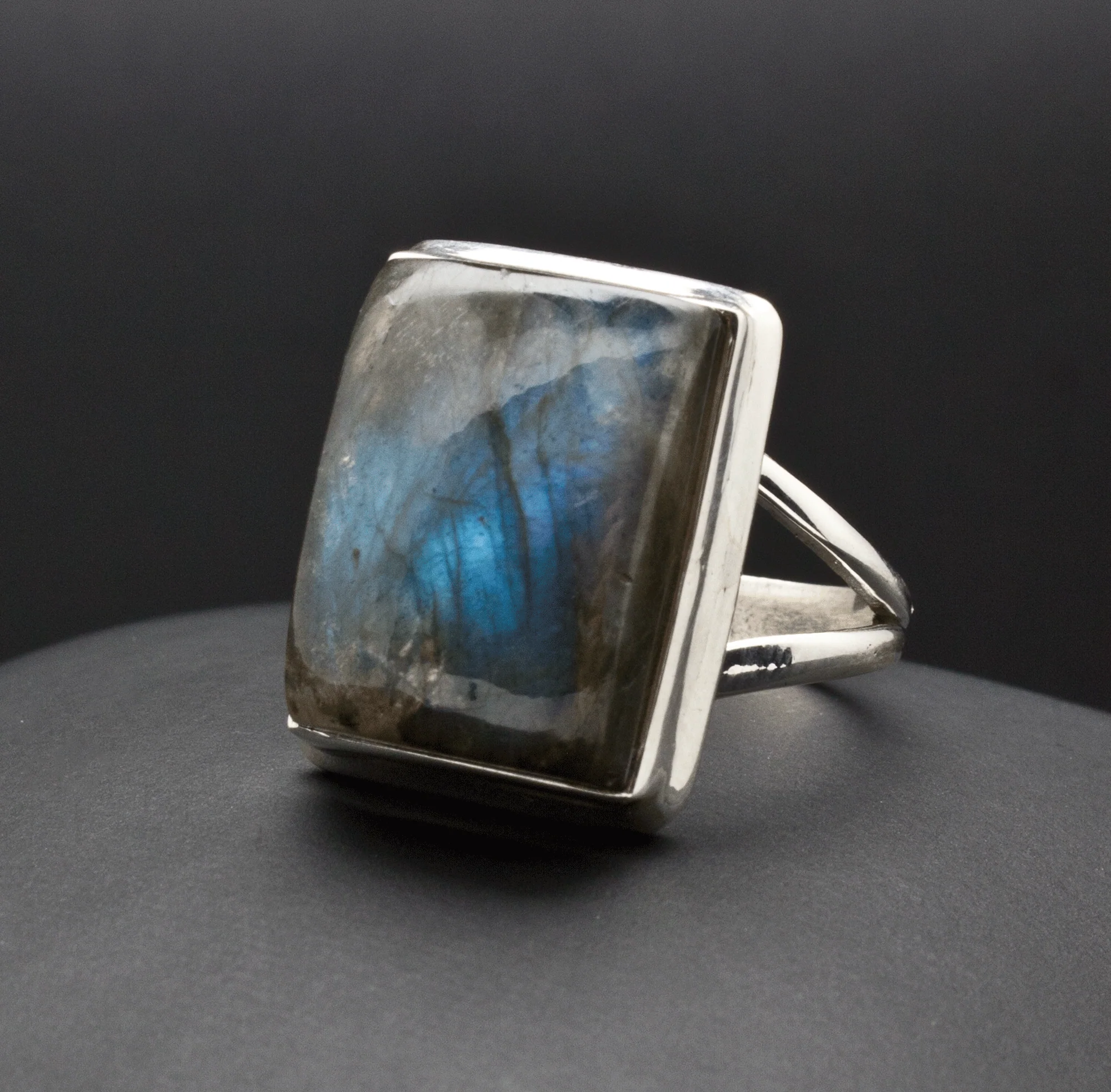 Sterling Silver Labradorite Ring Size 7 - Image 2