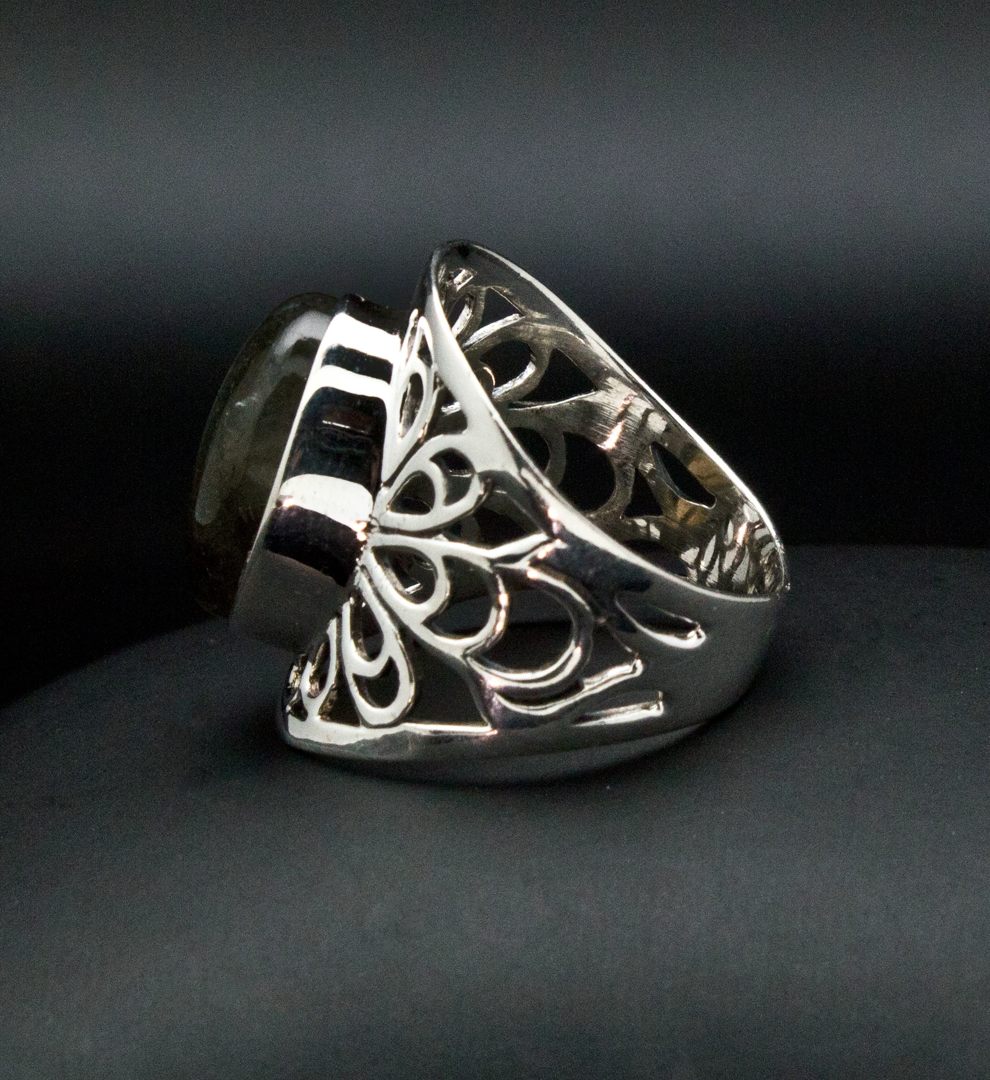 Sterling Silver Labradorite Ring Size 7 - Image 3