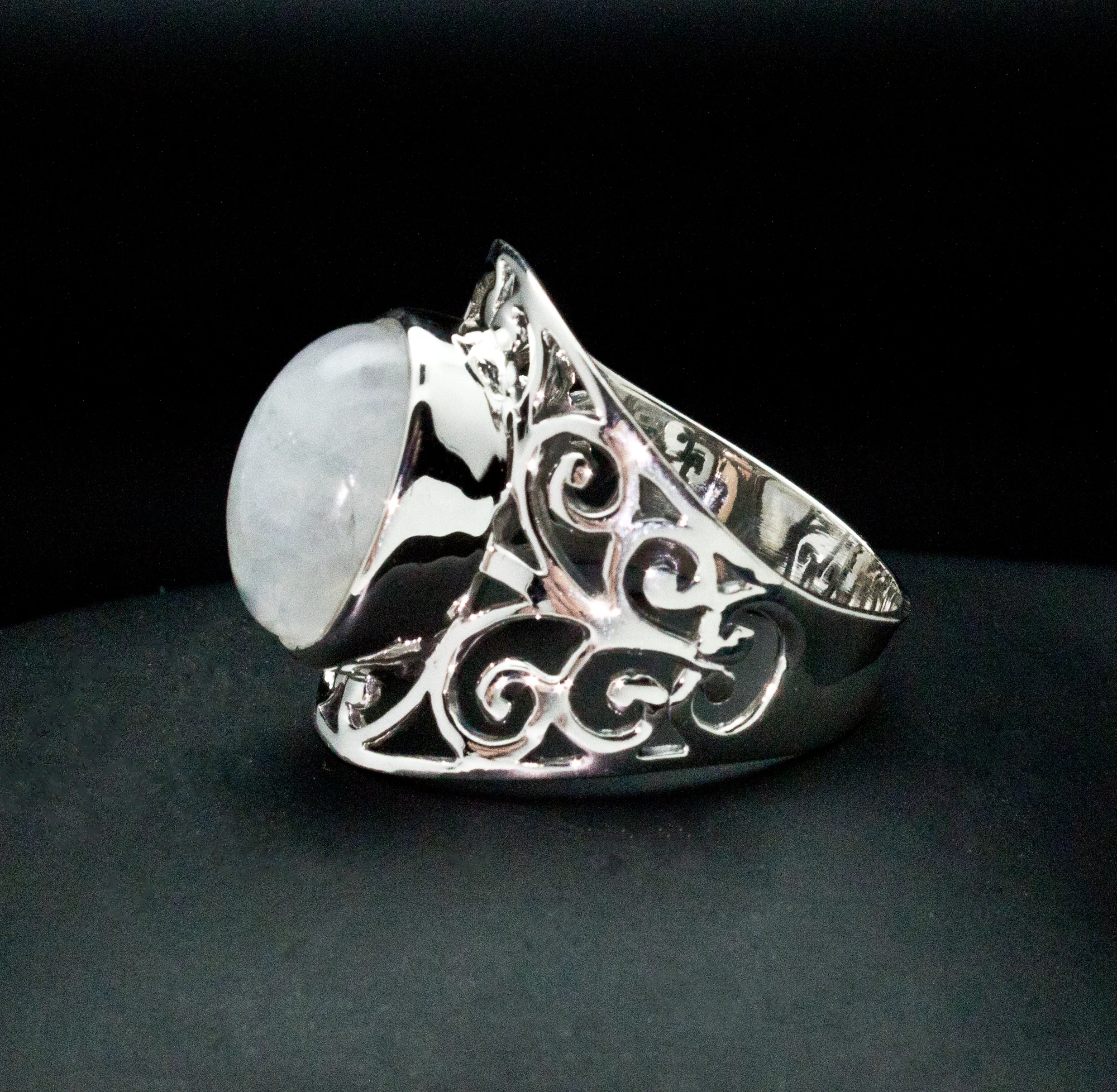 Sterling Silver Moonstone Ring Size 10 - Image 3