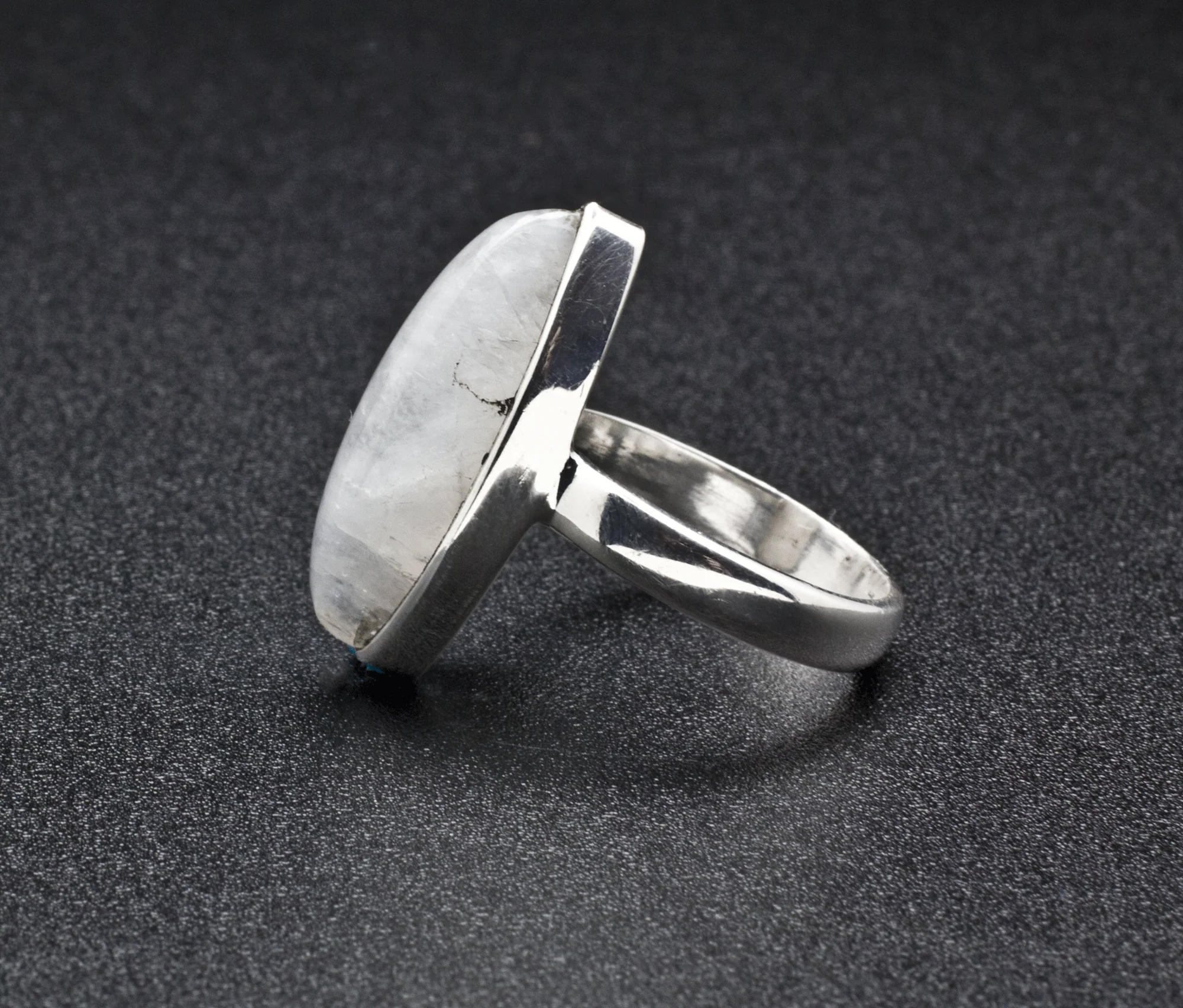 Sterling Silver Moonstone Ring Size 6 - Image 3