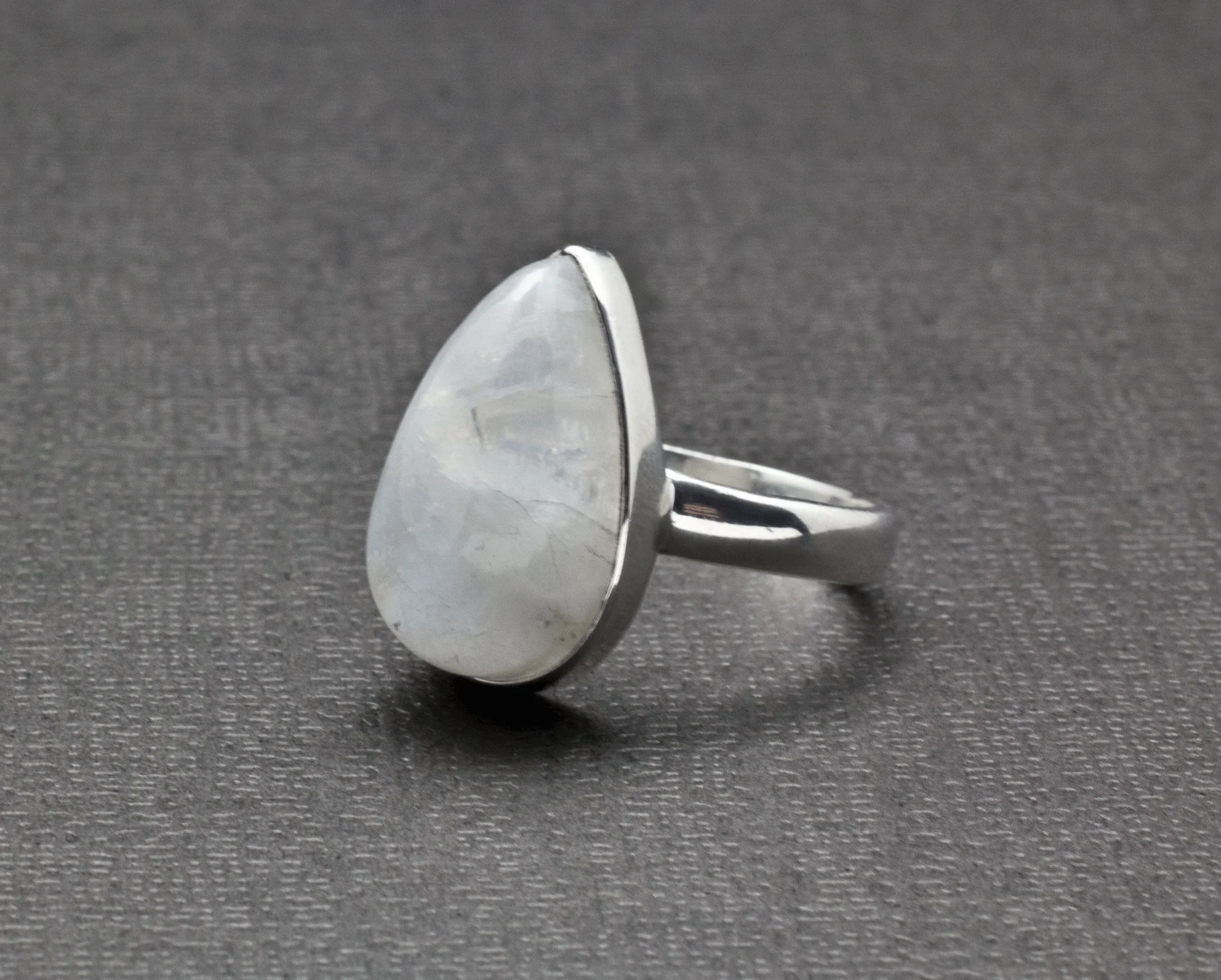 Sterling Silver Moonstone Ring Size 6 - Image 2