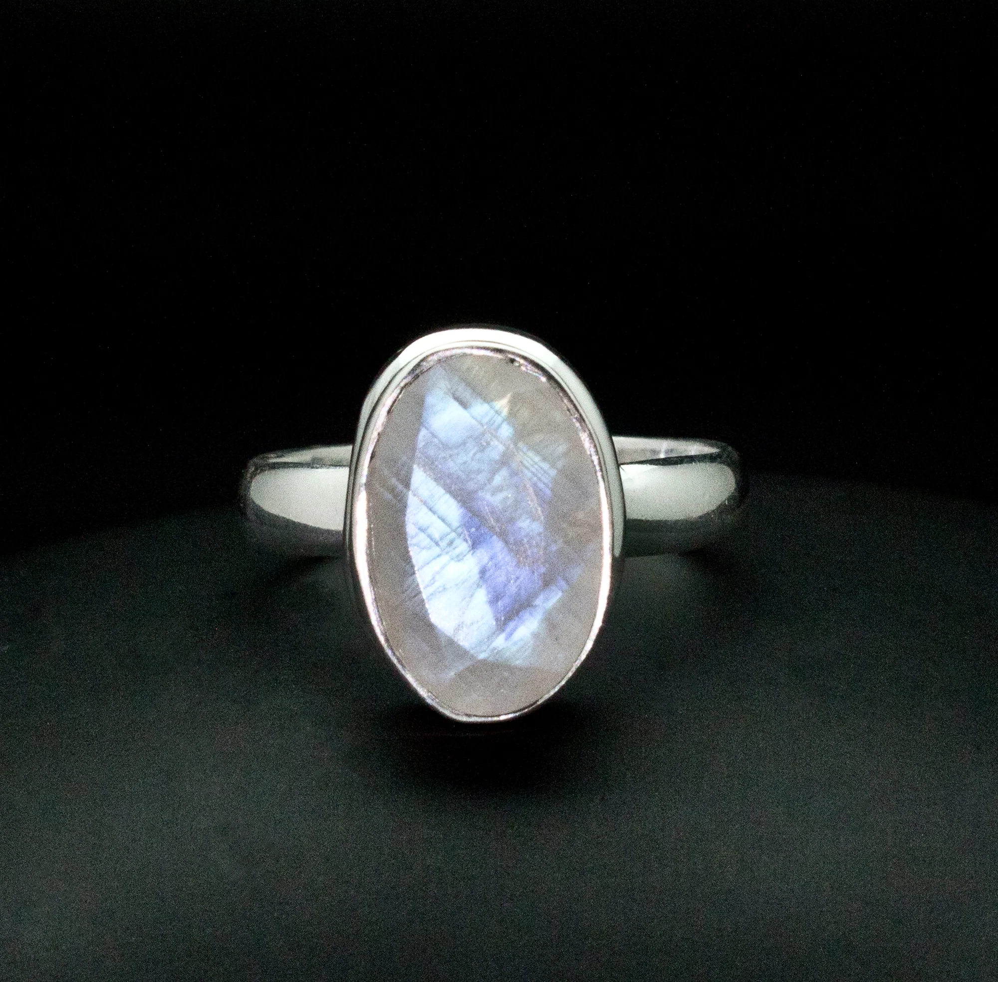 Sterling Silver Moonstone Ring Size 8