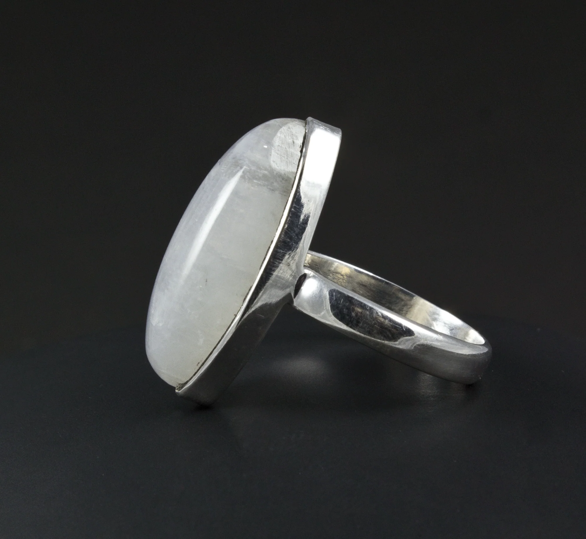 Sterling Silver Moonstone Ring Size 7 - Image 3