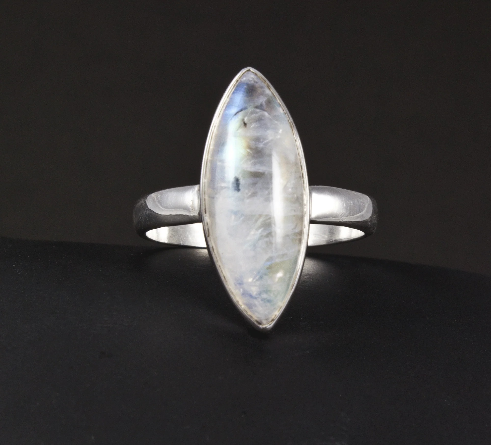 Sterling Silver Moonstone Ring Size 8 - Image 2