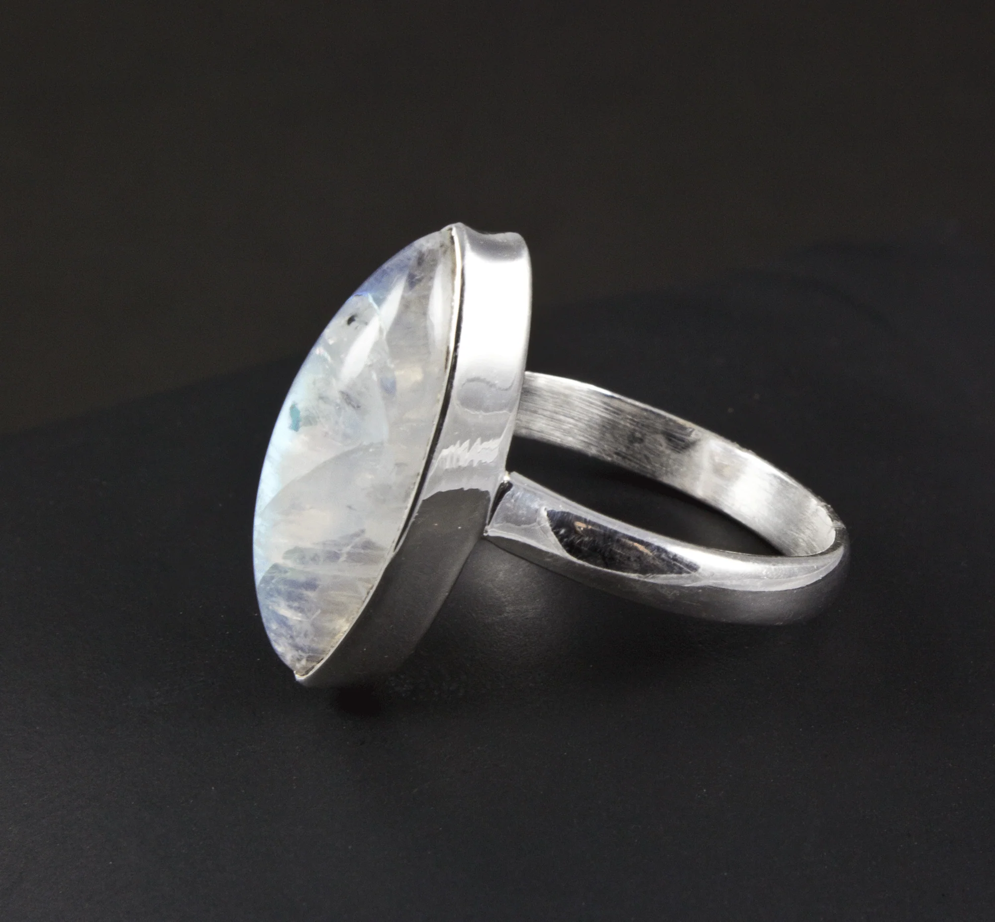 Sterling Silver Moonstone Ring Size 8 - Image 3