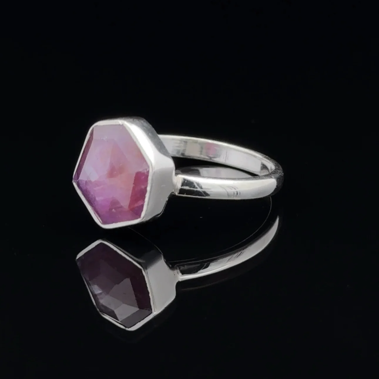 Sterling Silver Star Ruby Ring Size 7 - Image 3