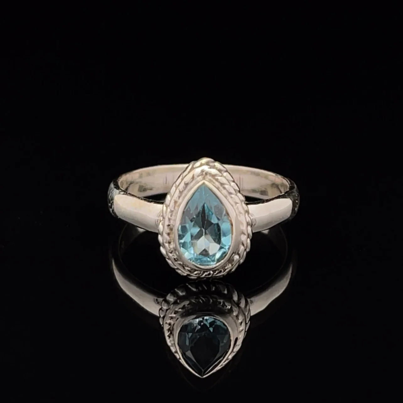 Sterling Silver Swiss Topaz Ring Size 7