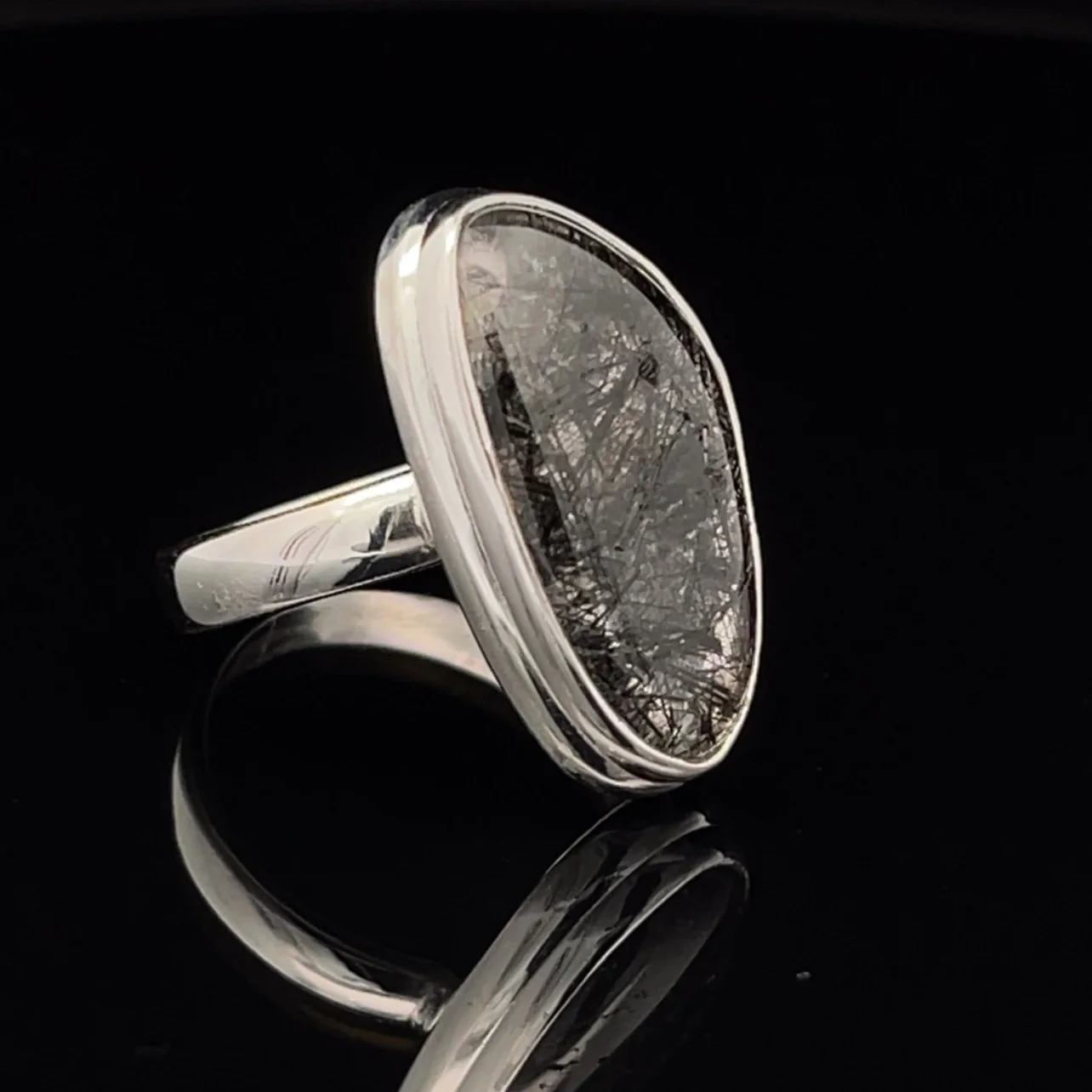 Sterling Silver Tourmalated Quartz Ring Size 8 - Image 2
