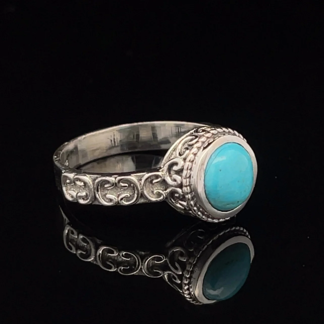 Sterling Silver Turquoise Ring Size 10 - Image 2